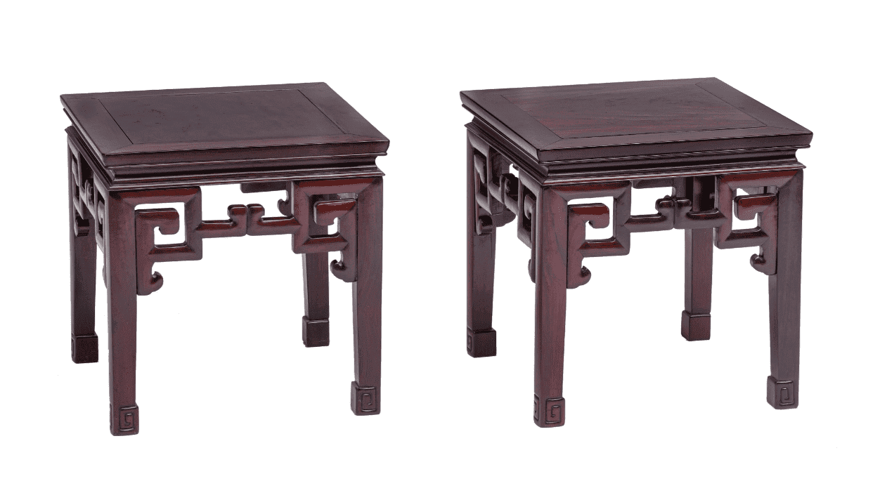 Čínský stolek / podstavec řezbovaný