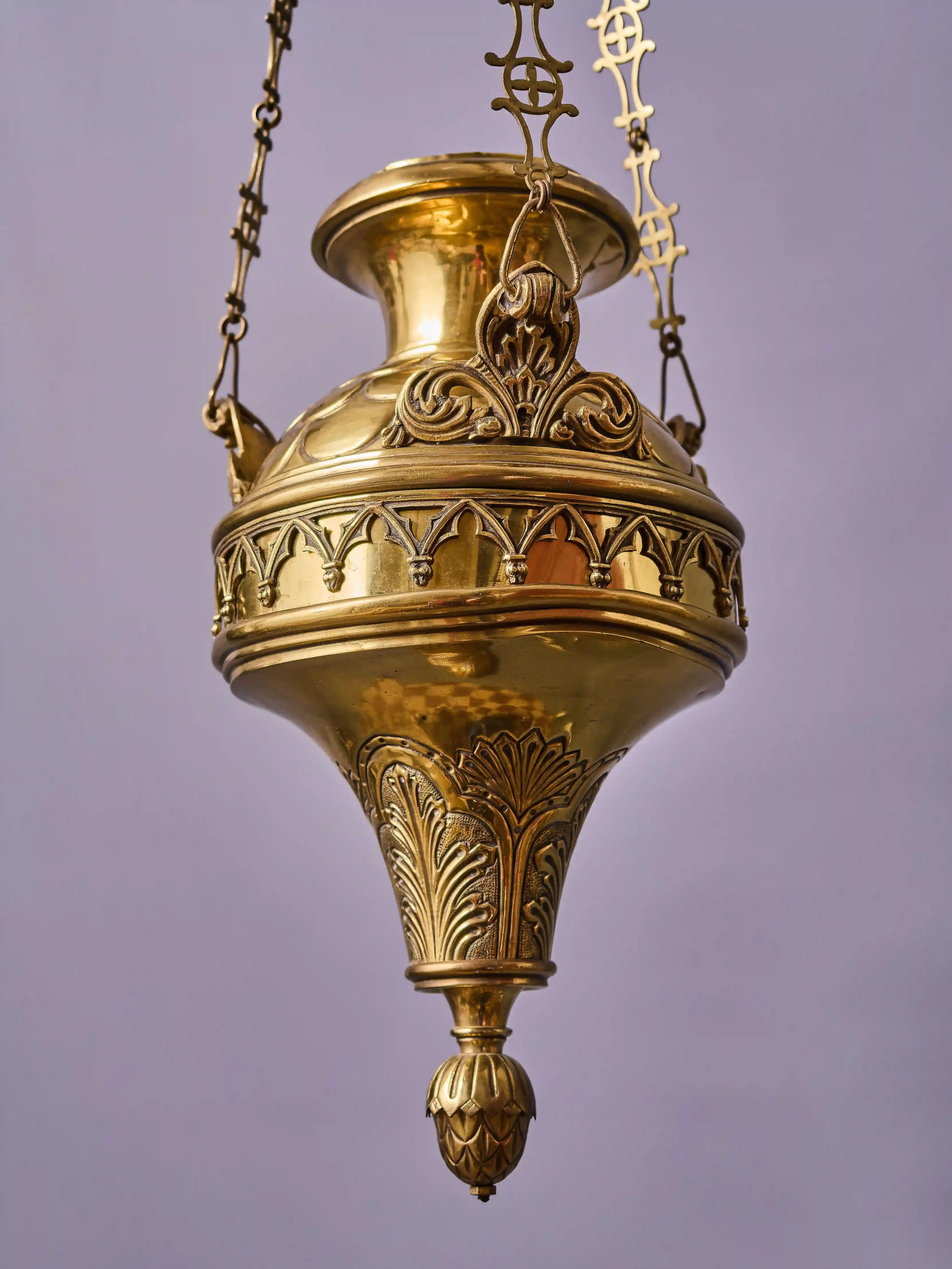 Neogotická závěsná chrámová olejová lampa - věčné světlo