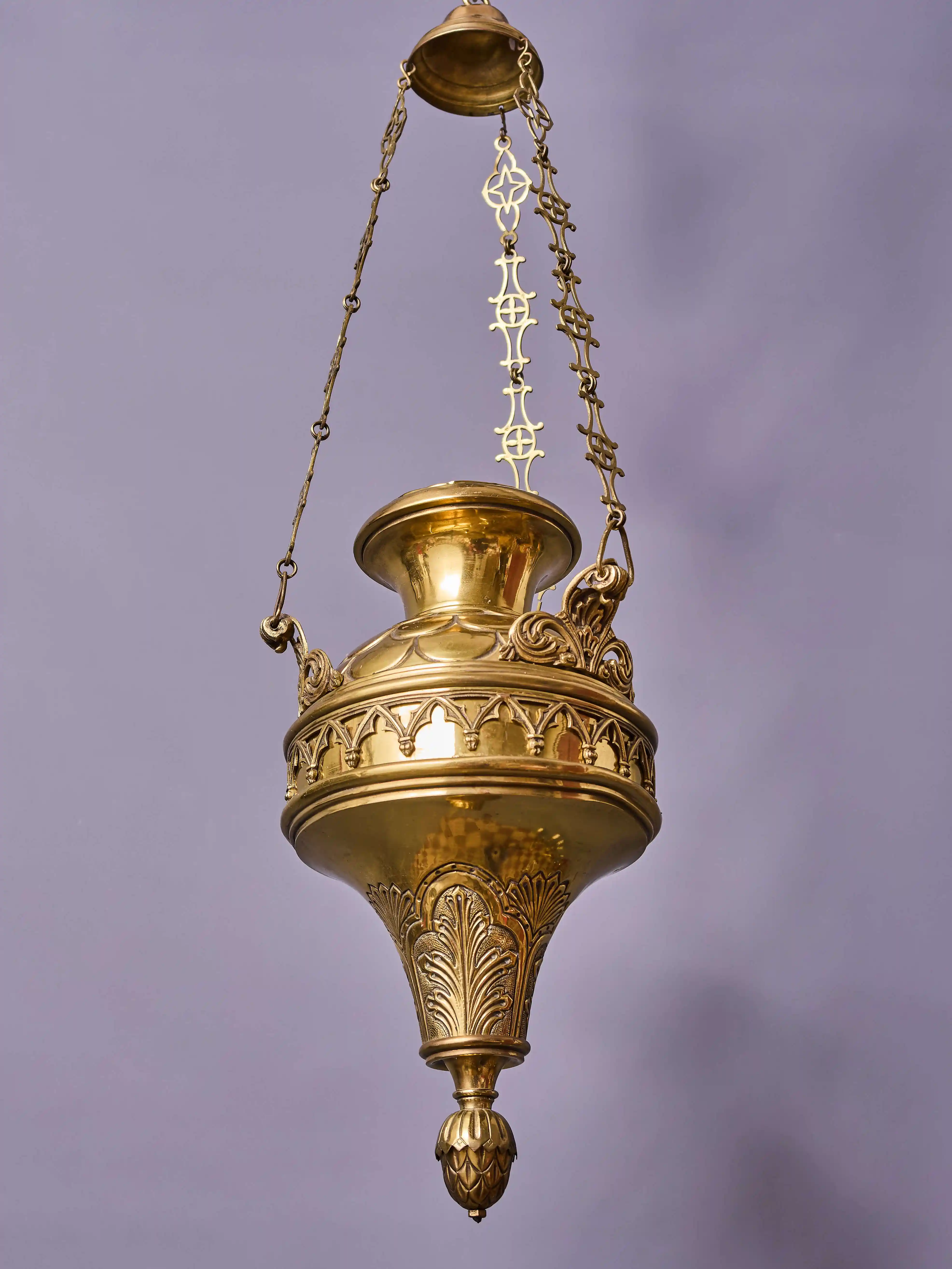 Neogotická závěsná chrámová olejová lampa - věčné světlo