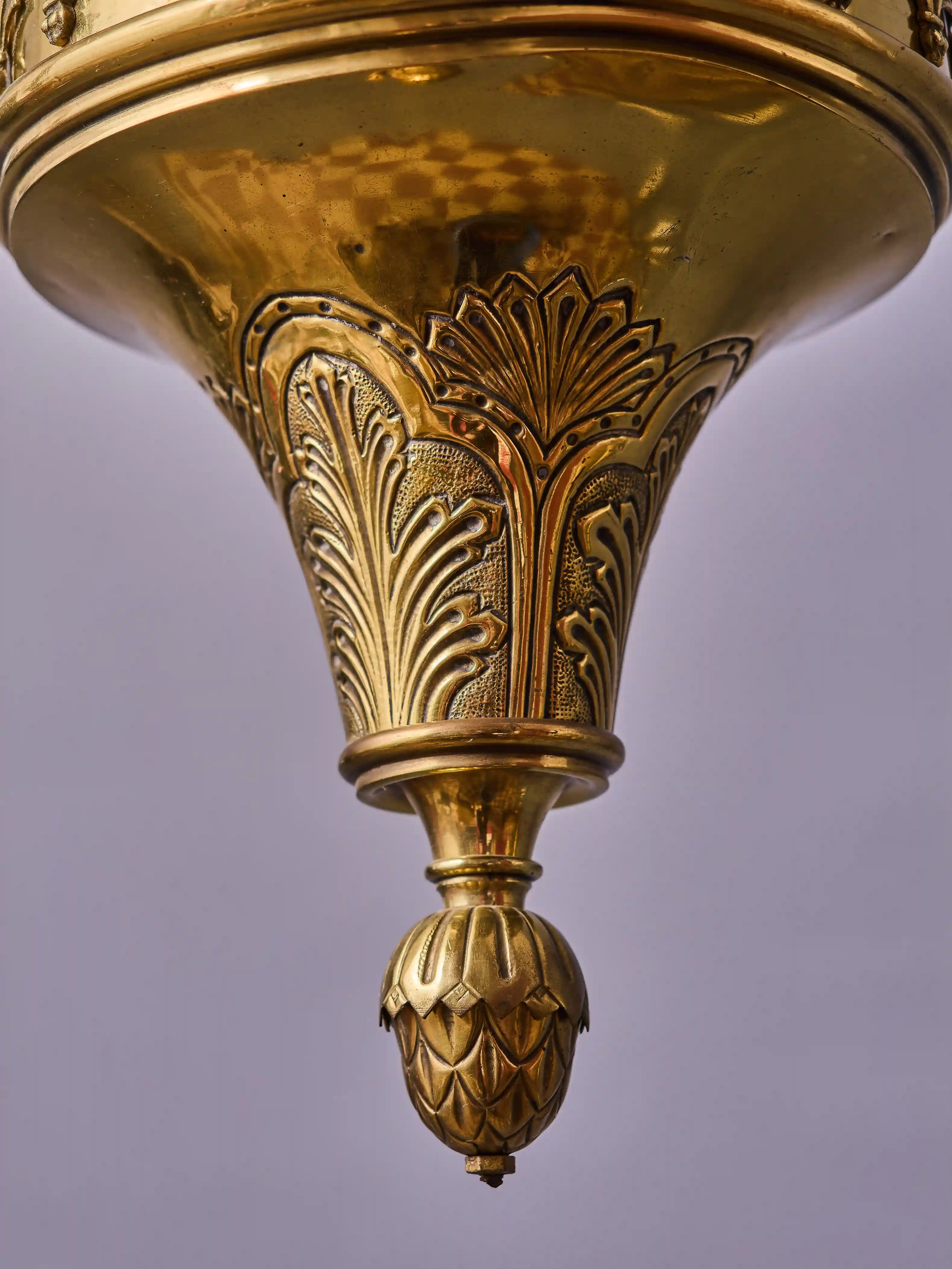 Neogotická závěsná chrámová olejová lampa - věčné světlo