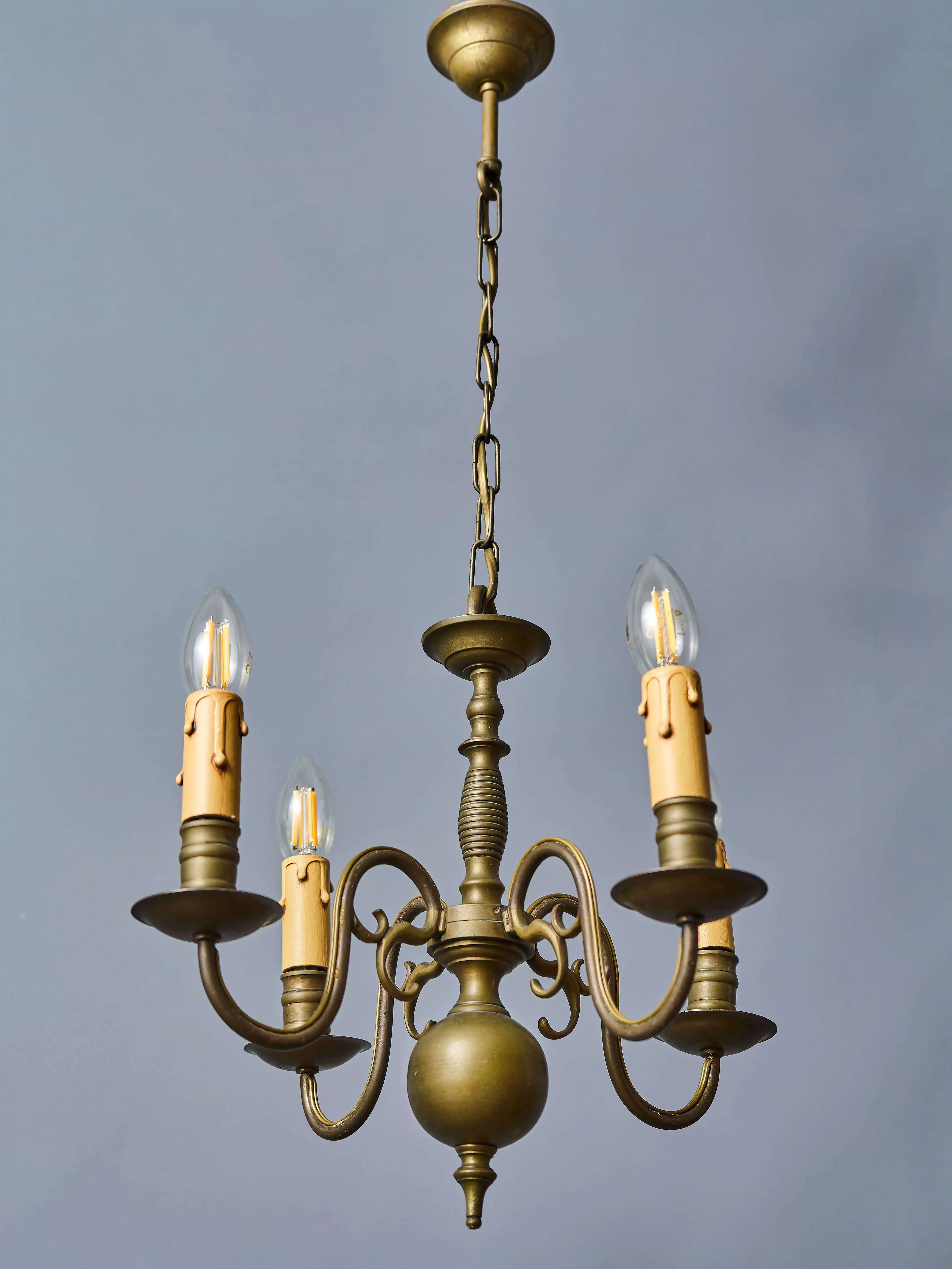 Starožitný bronzový lustr, Vlámsko, kolem roku 1850