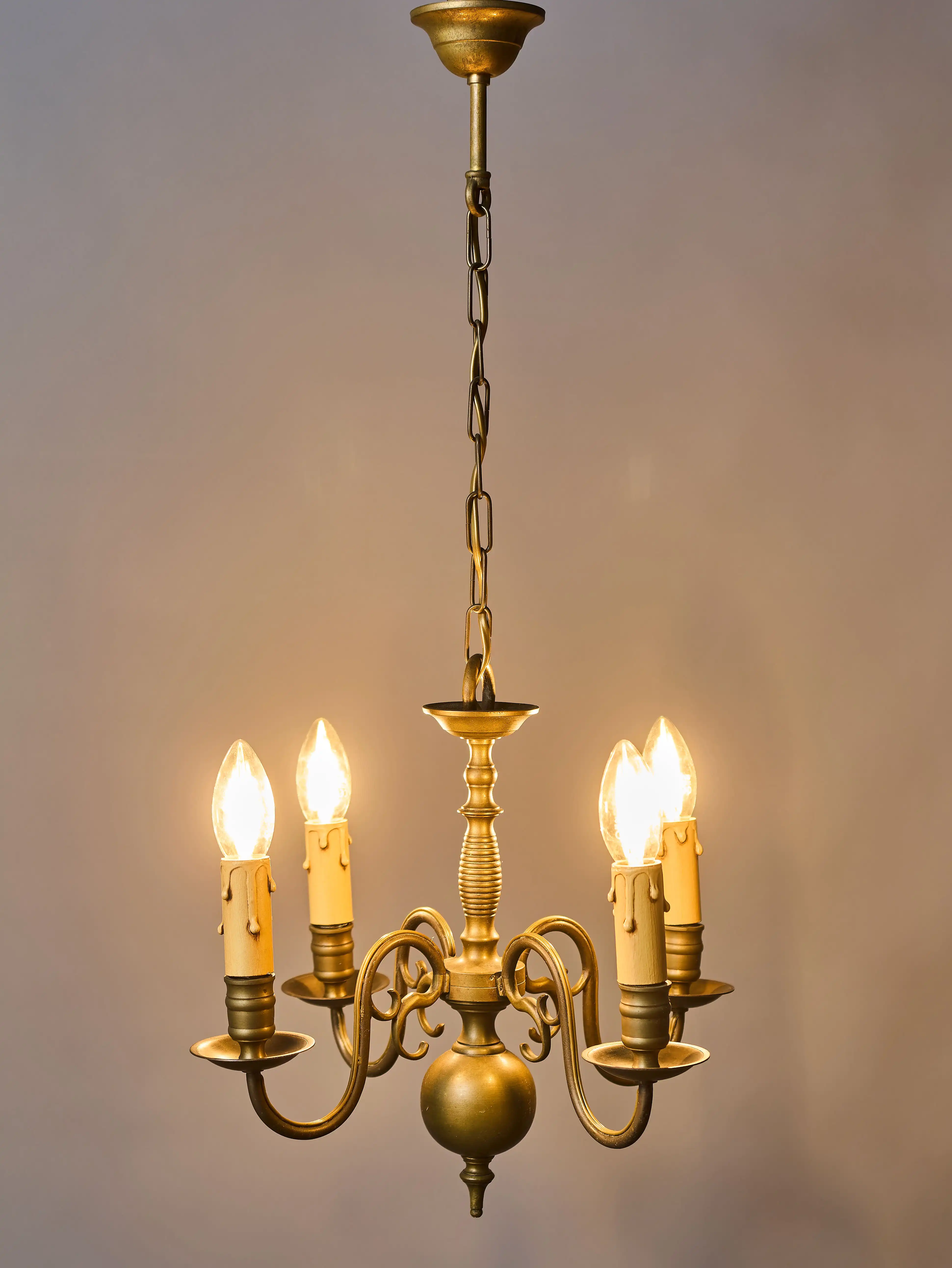 Starožitný bronzový lustr, Vlámsko, kolem roku 1850