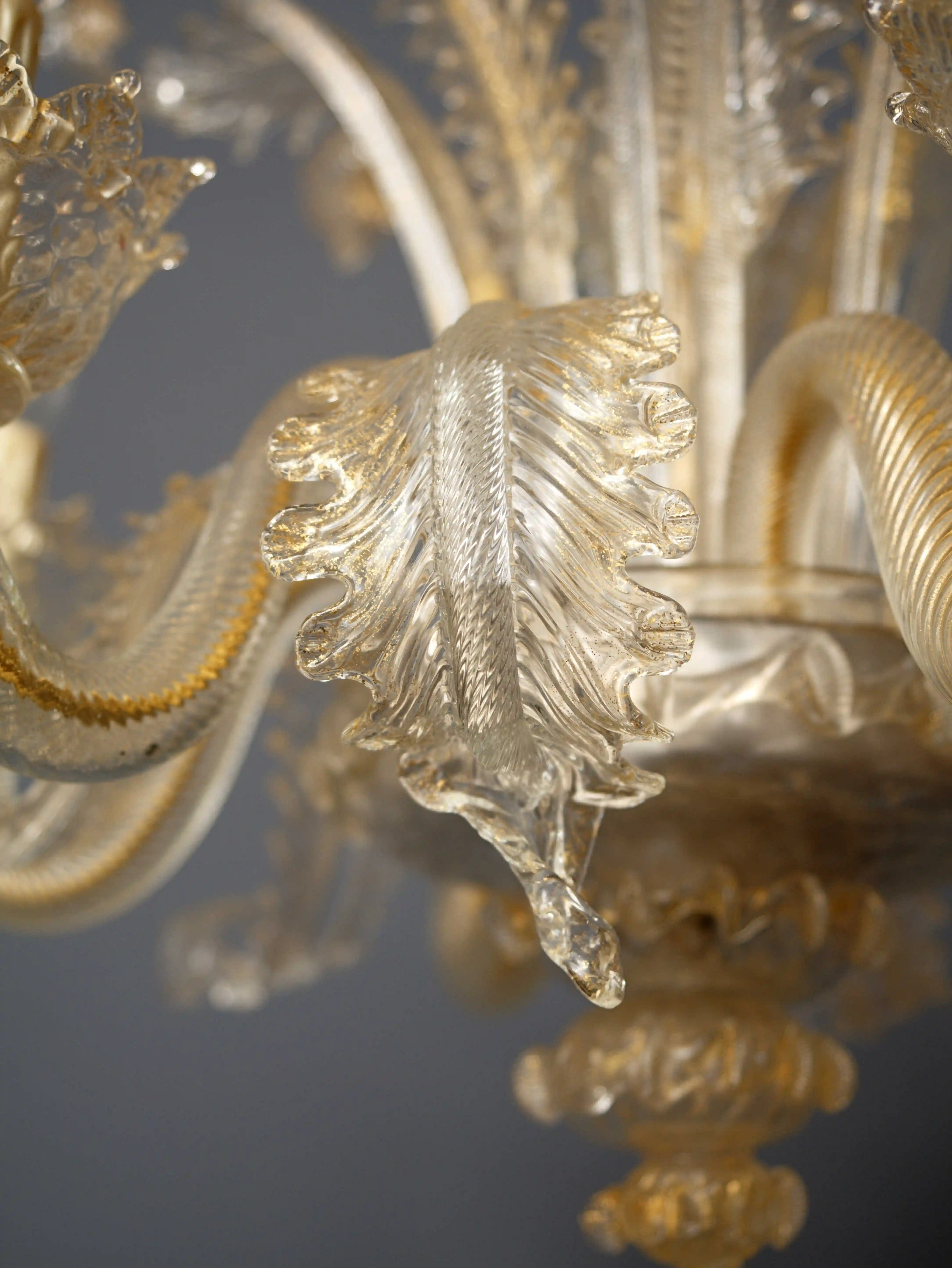 Malý šestiramenný benátský lustr - výška 58 cm