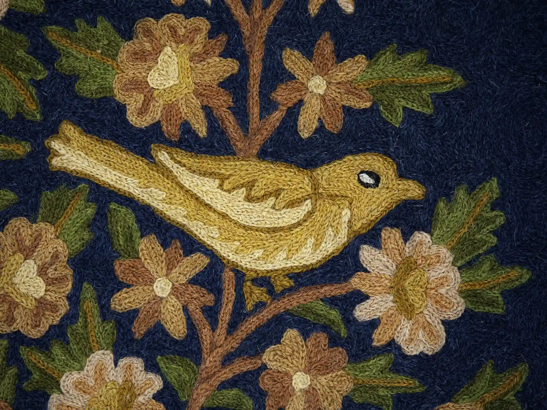 Ručně tkaný nástěnný koberec – tapiserie „Strom života s ptáky“