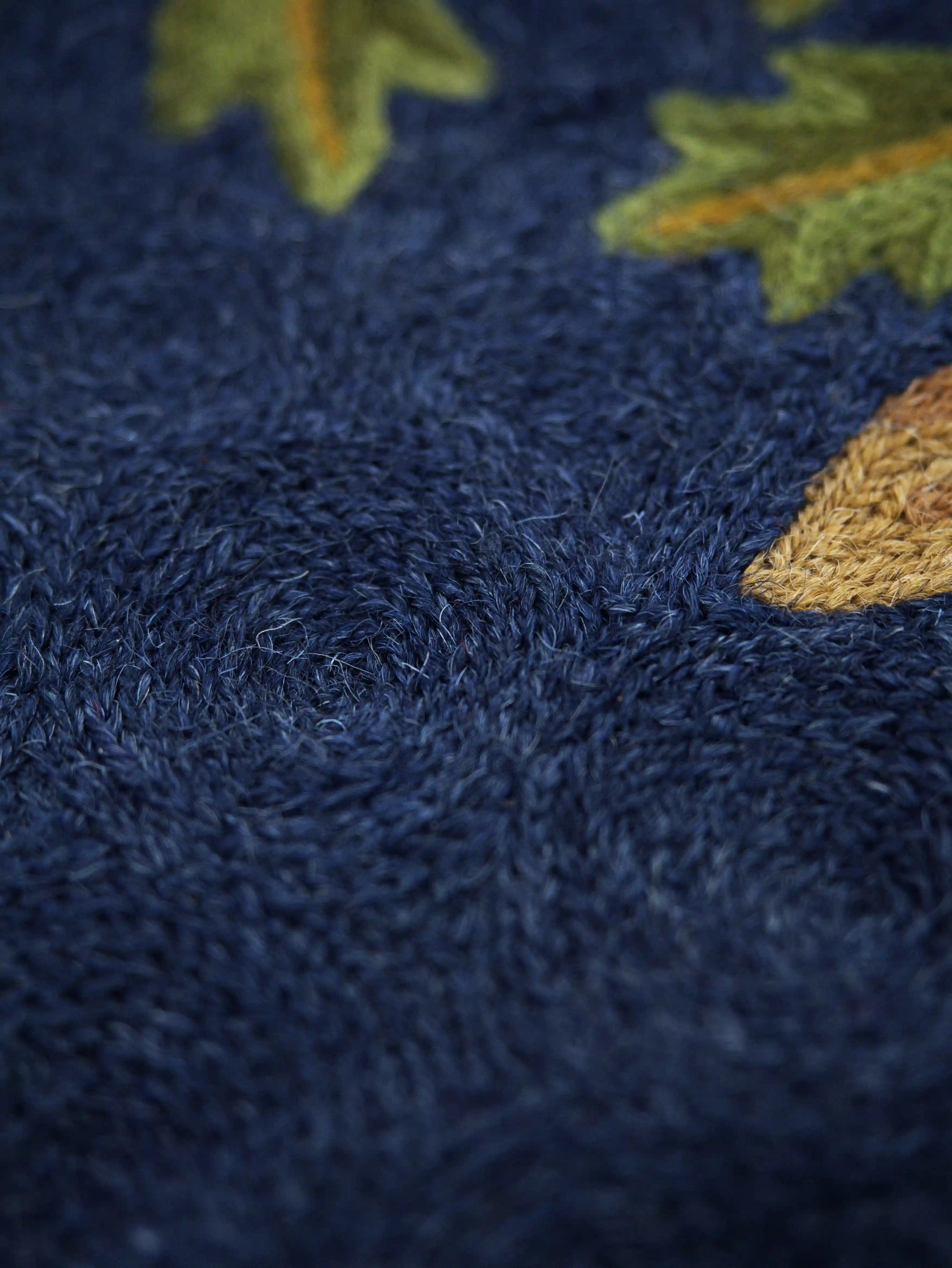 Ručně tkaný nástěnný koberec – tapiserie „Strom života s ptáky“