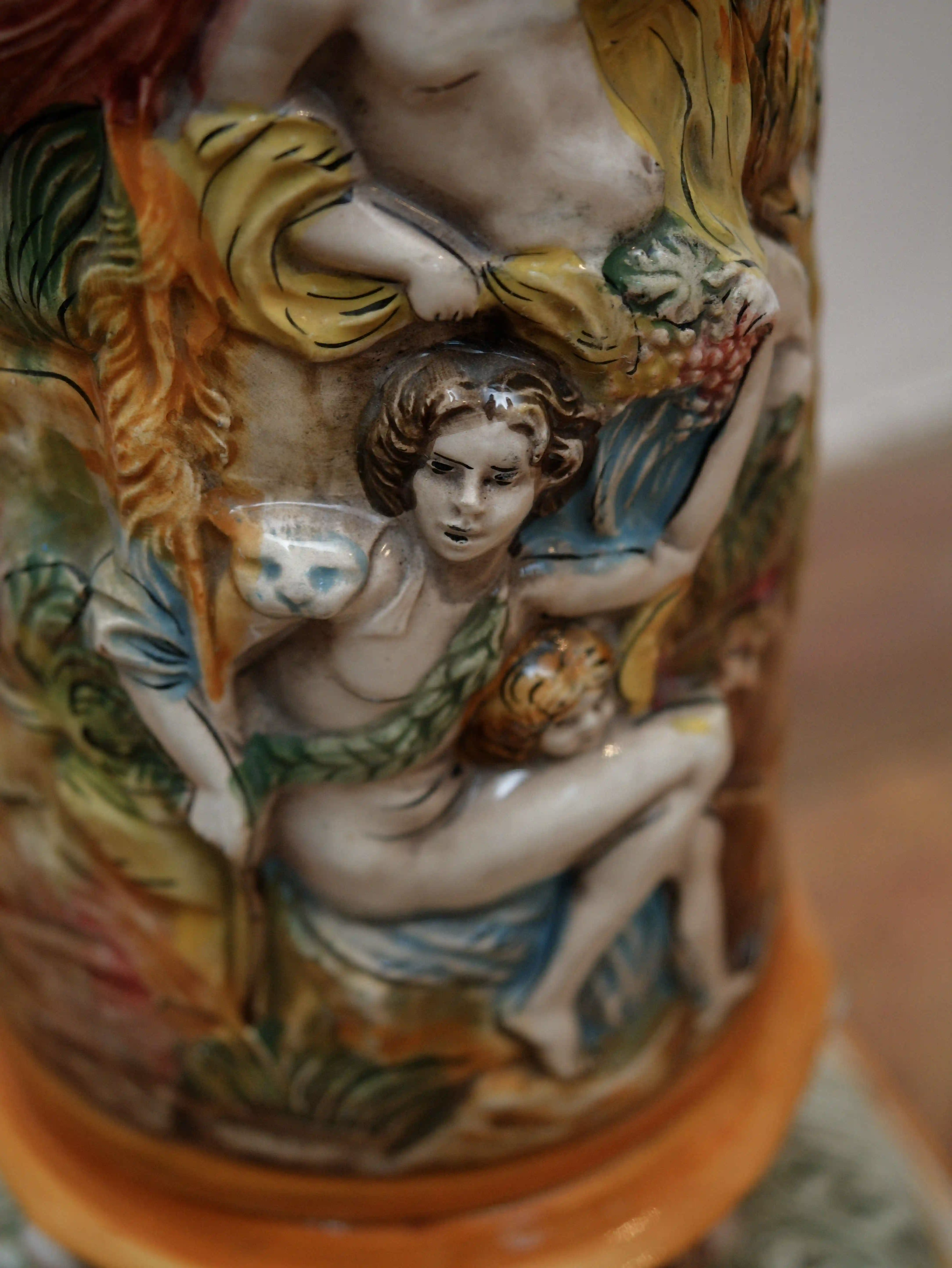 Porcelánový sloup / podstavec, Capodimonte, Itálie
