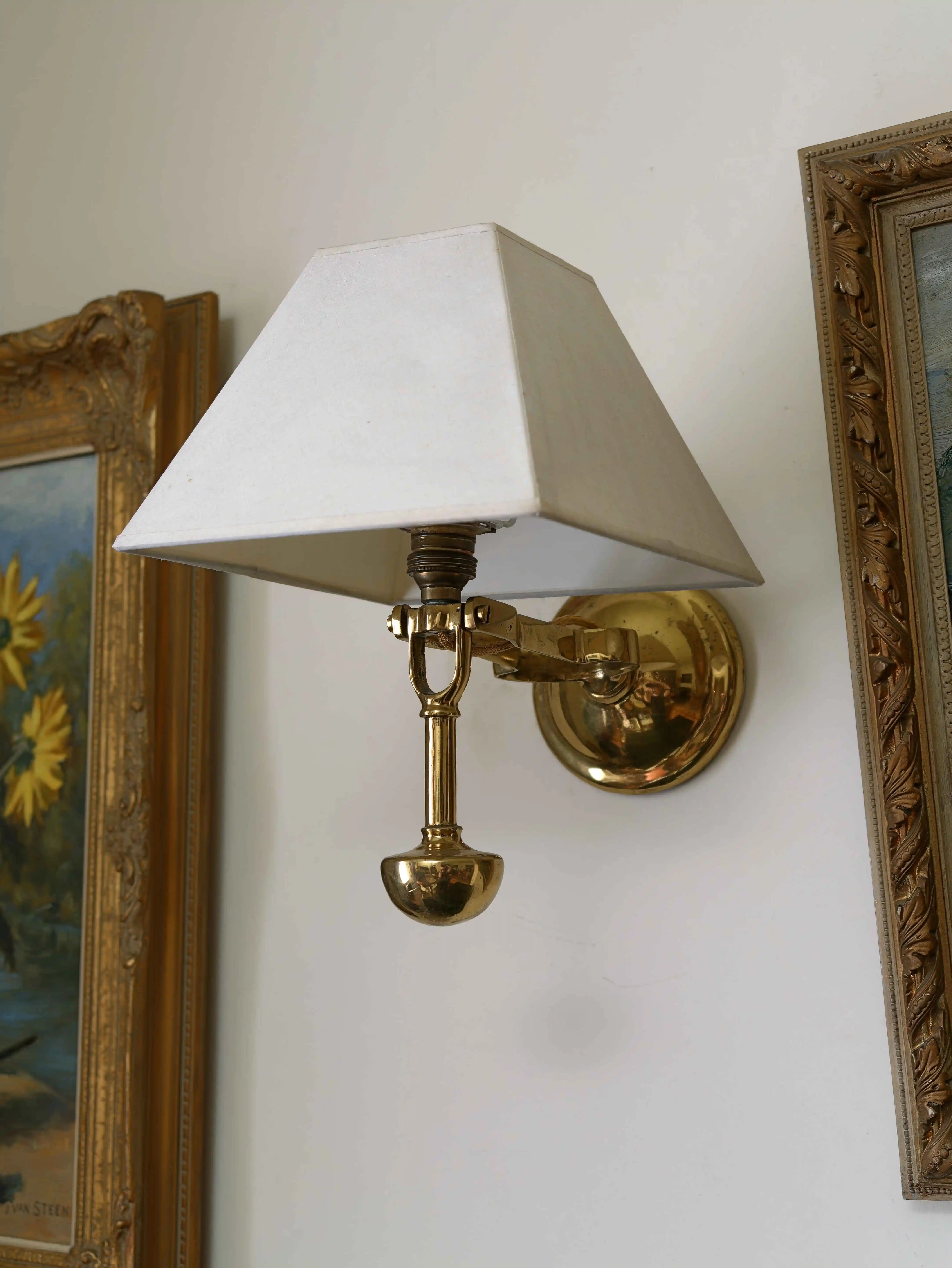 Lodní nástěnné lampy