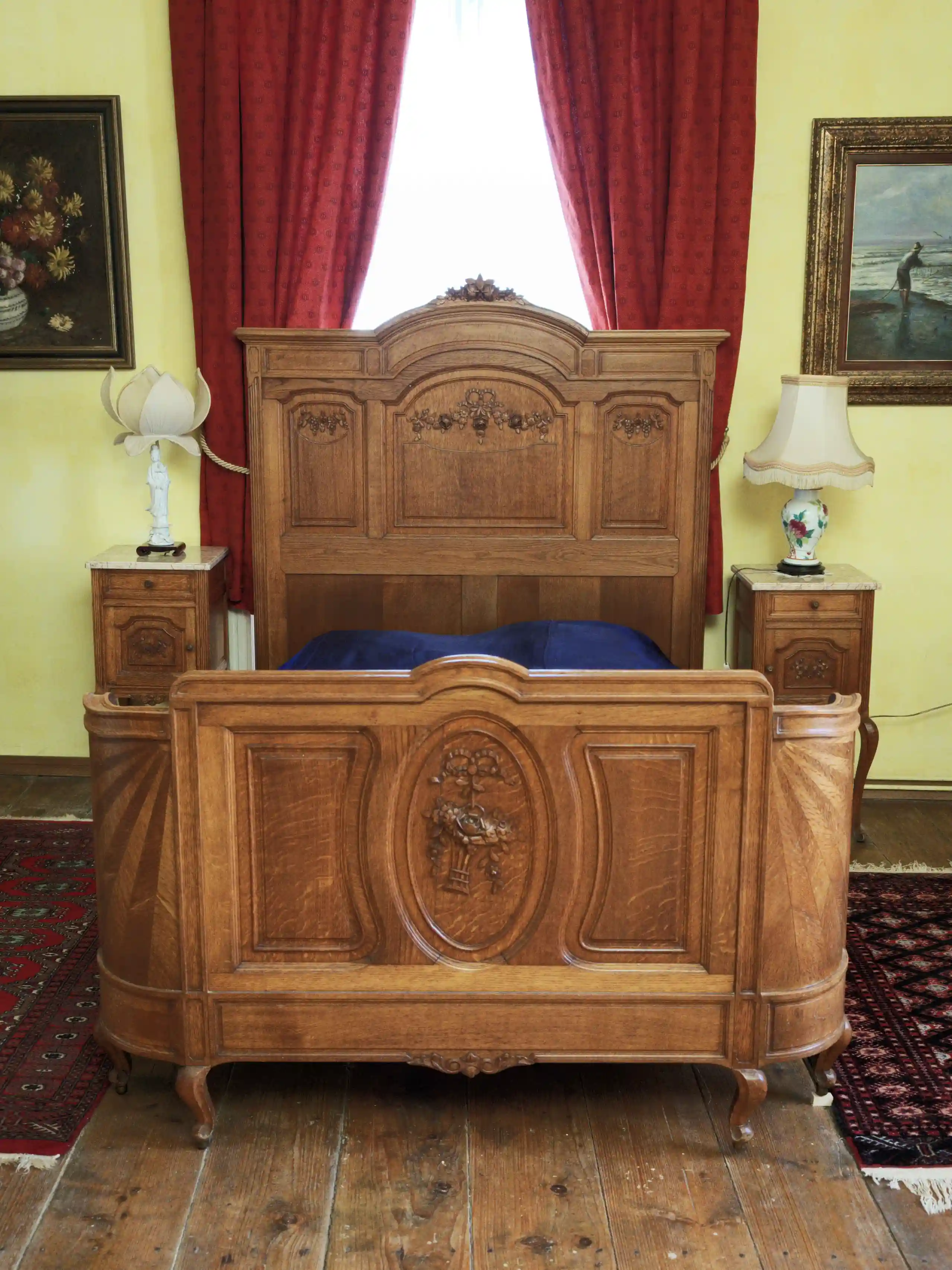 Velký komplet starožitná ložnice ze zámku