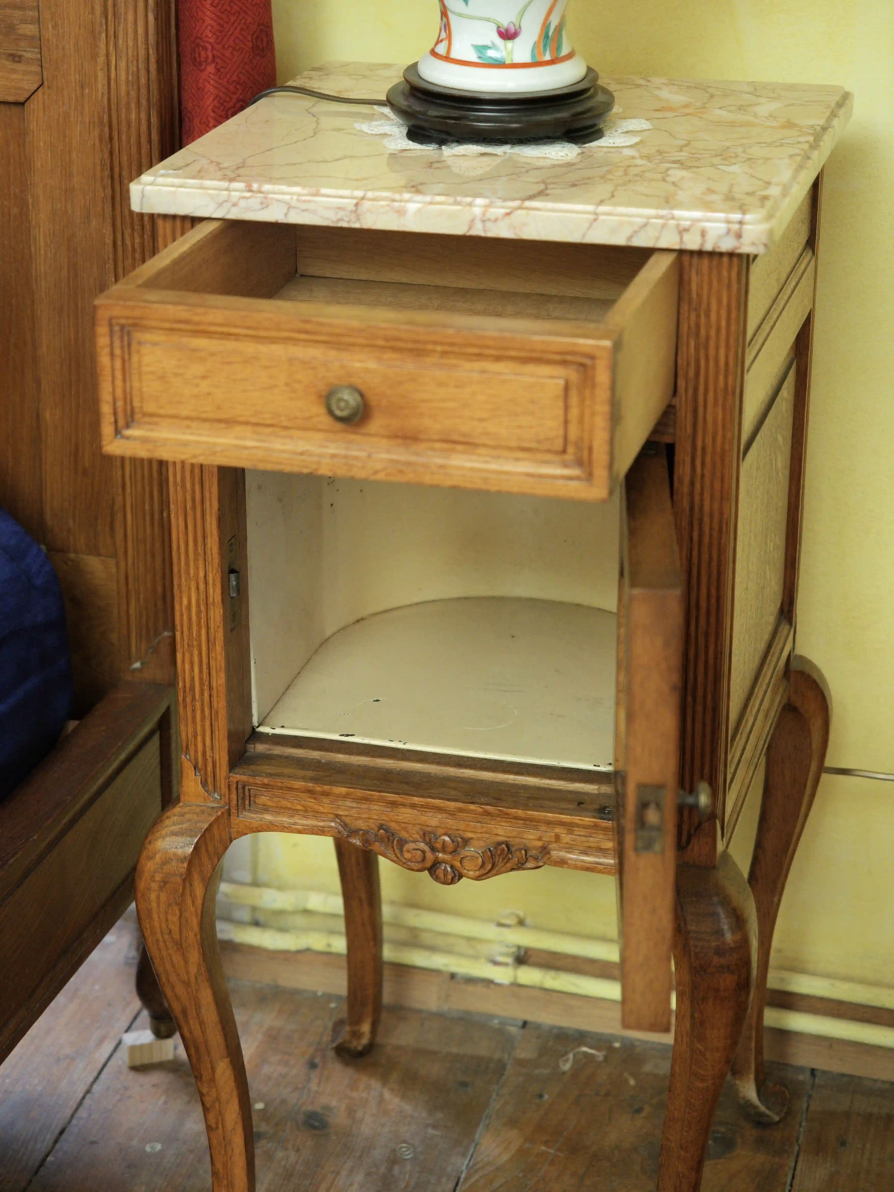 Velký komplet starožitná ložnice ze zámku