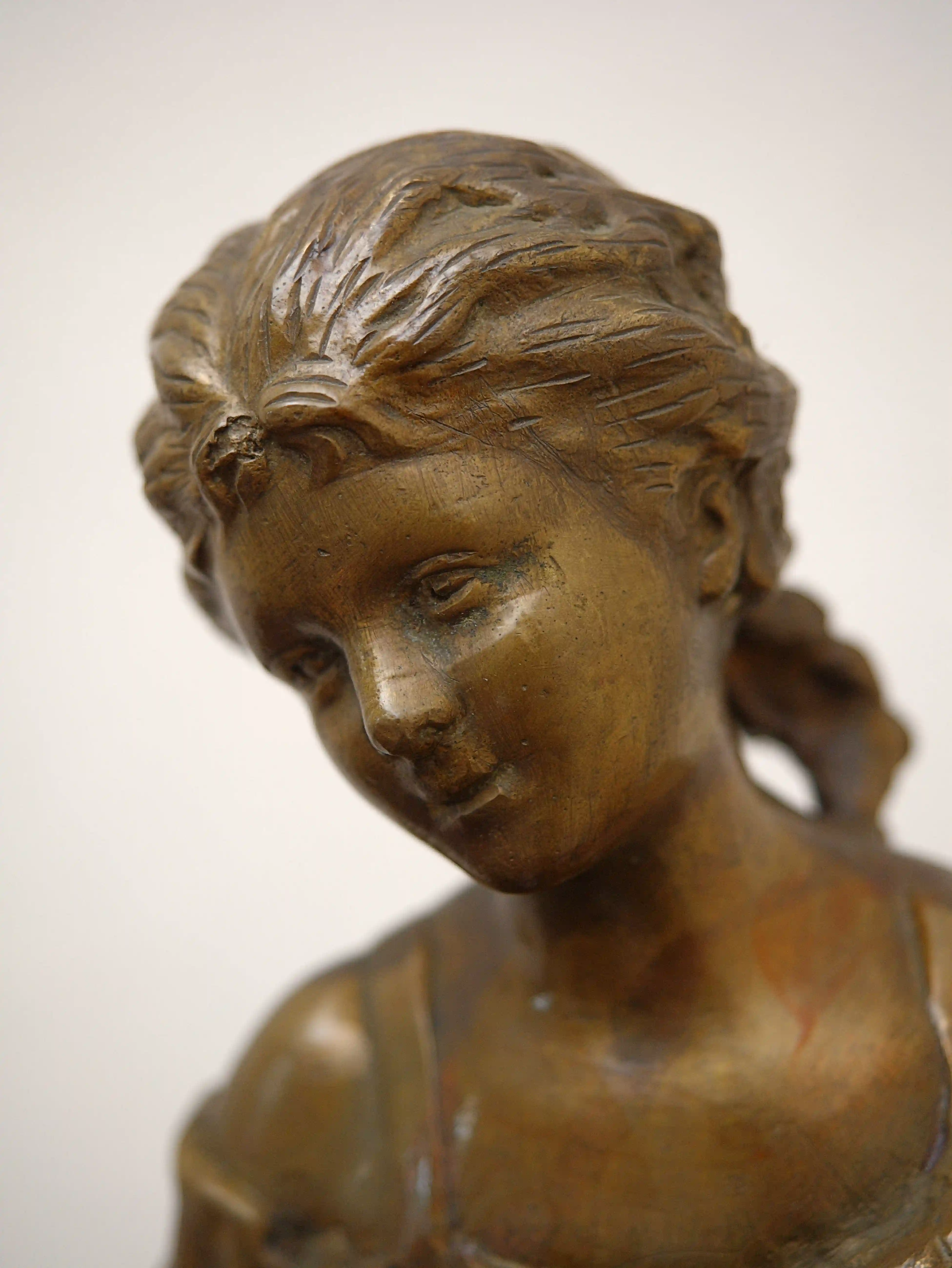Bronzová socha mladé dívky, Ernest Rancoulet, Francie, konec 19. století