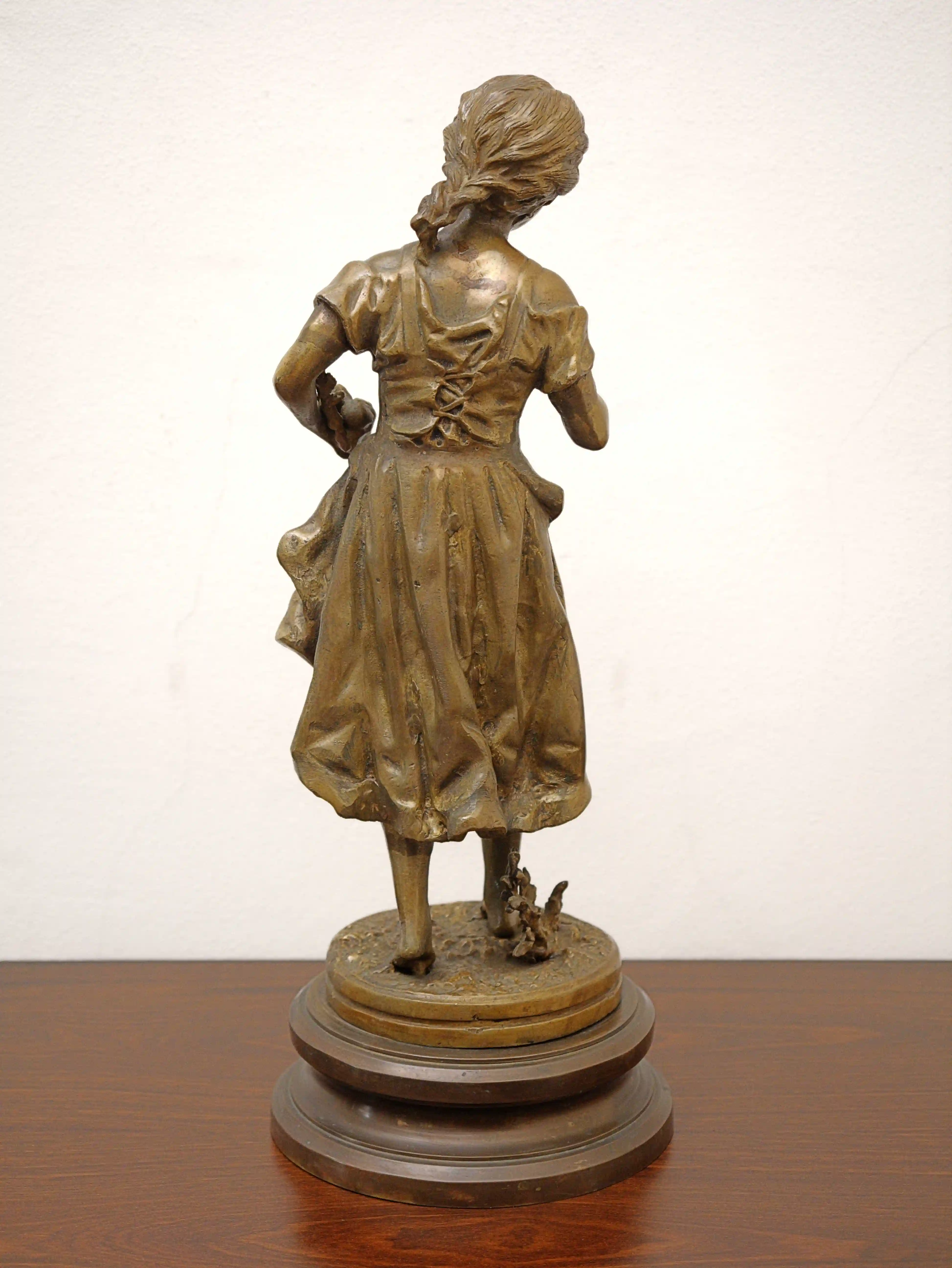 Bronzová socha mladé dívky, Ernest Rancoulet, Francie, konec 19. století