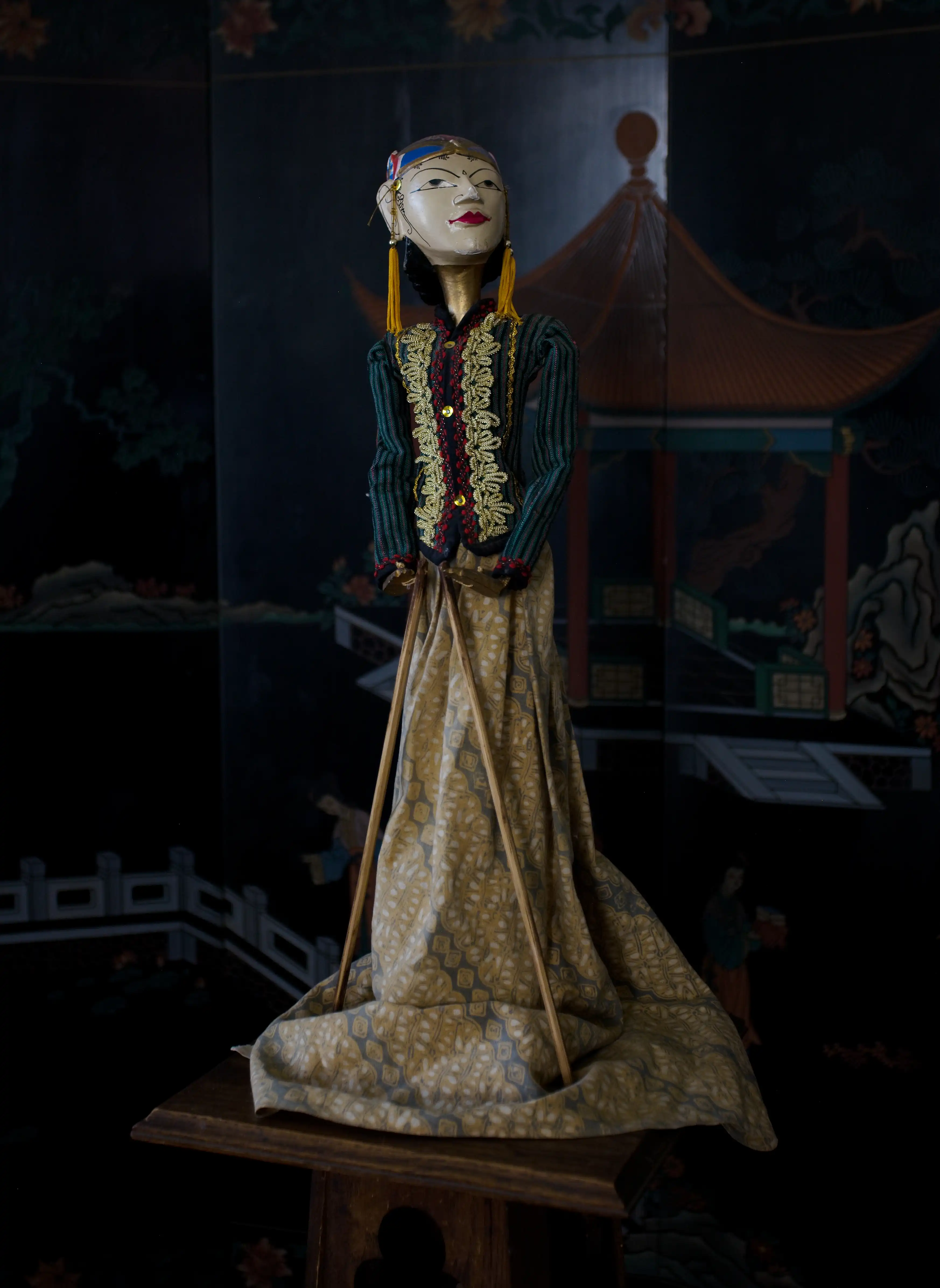 Pár tradičních indonéských loutek Wayang Golek