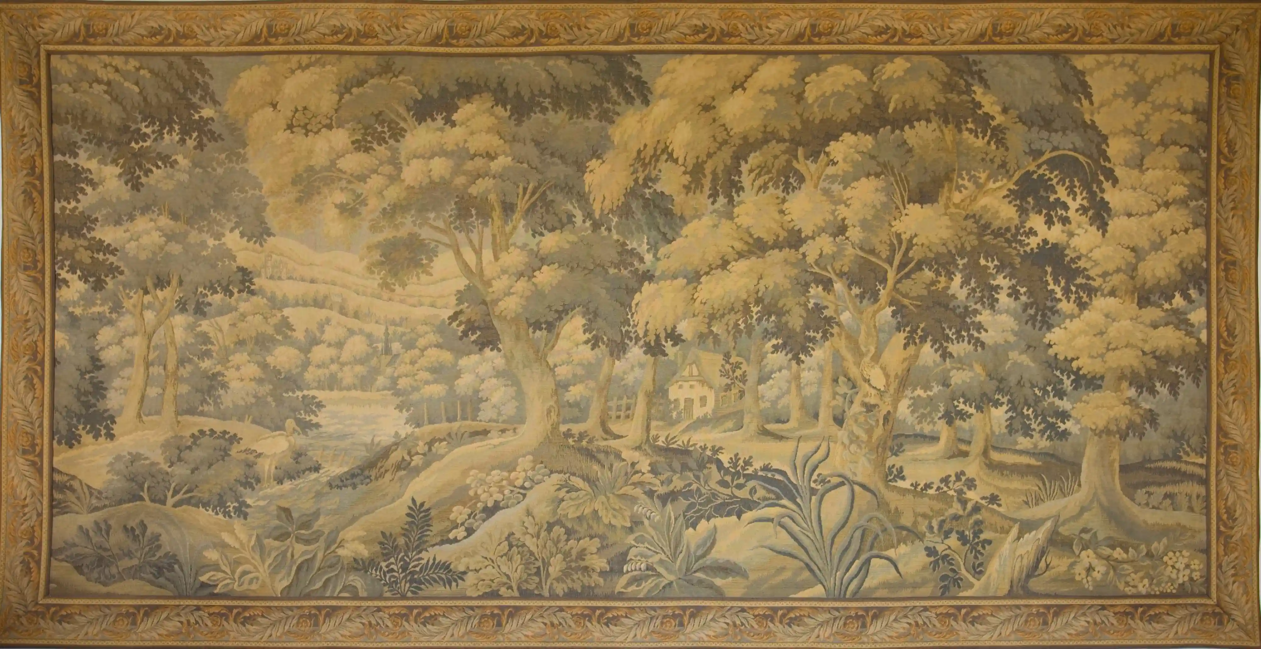 Velká nástěnná tapiserie typu verdure s lesní krajinou 290 × 148 cm