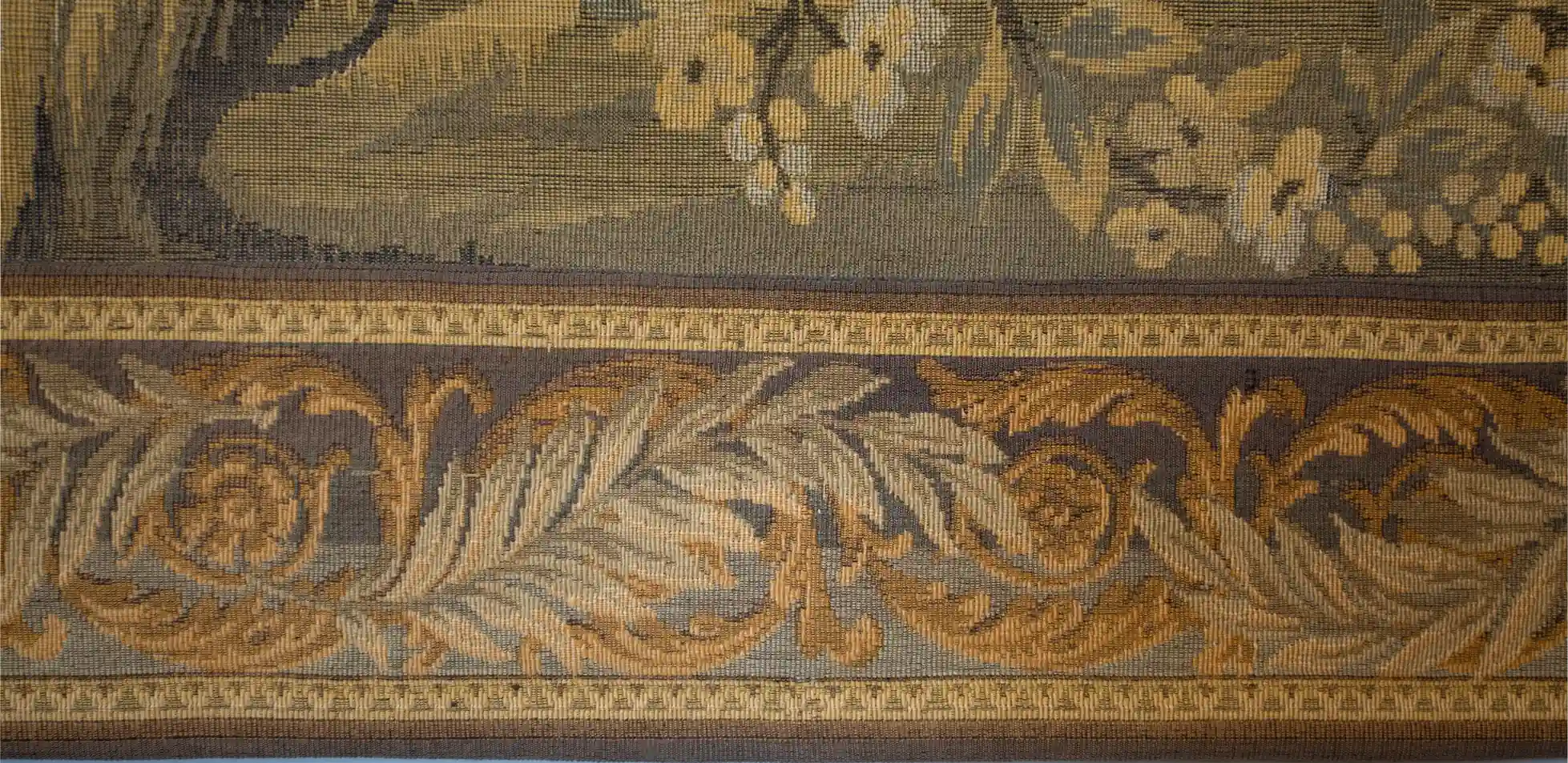 Velká nástěnná tapiserie typu verdure s lesní krajinou 290 × 148 cm