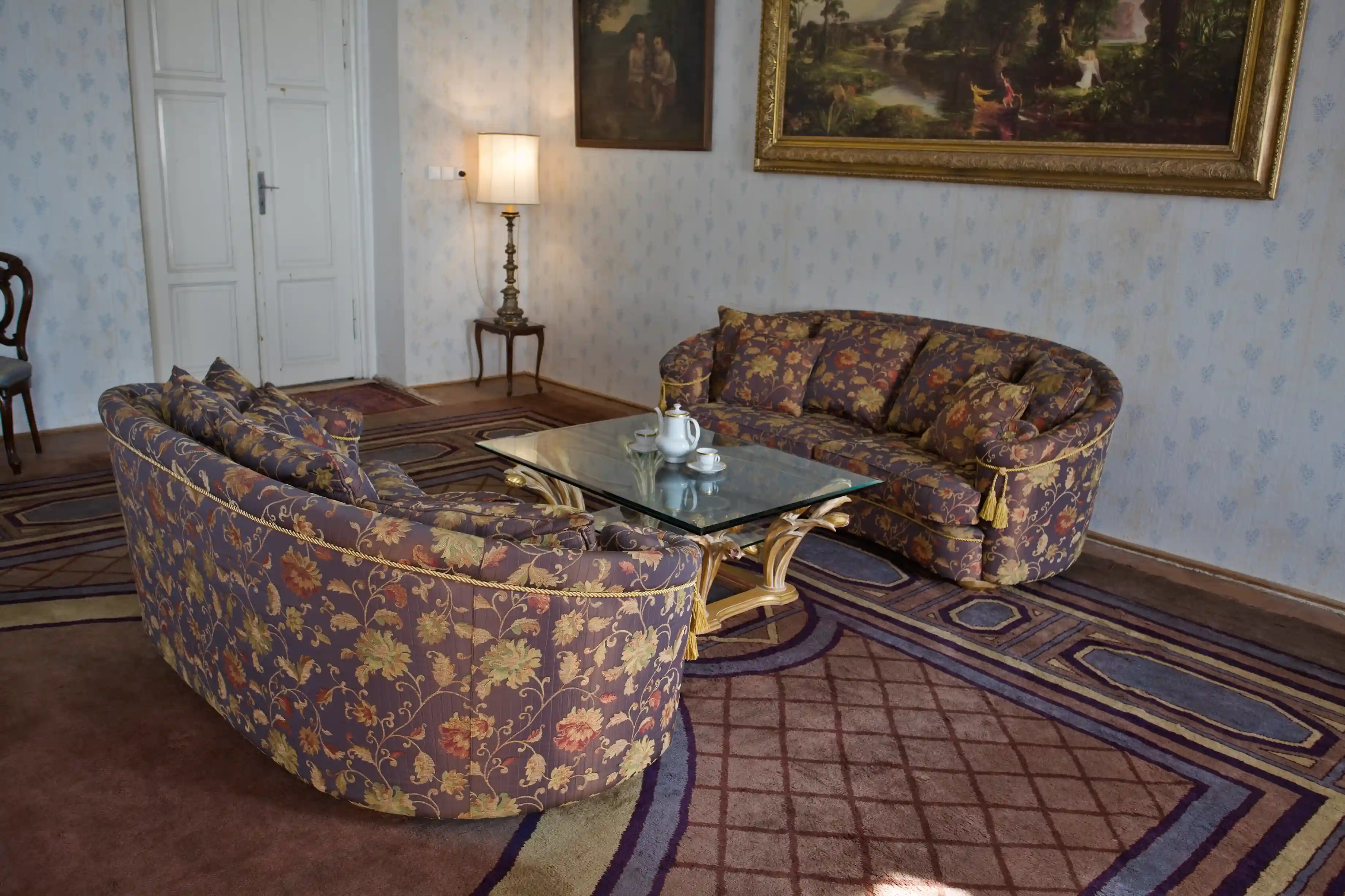 LUXUSNÍ ITALSKÁ SOFA TURRI – CARUGO, ITÁLIE
