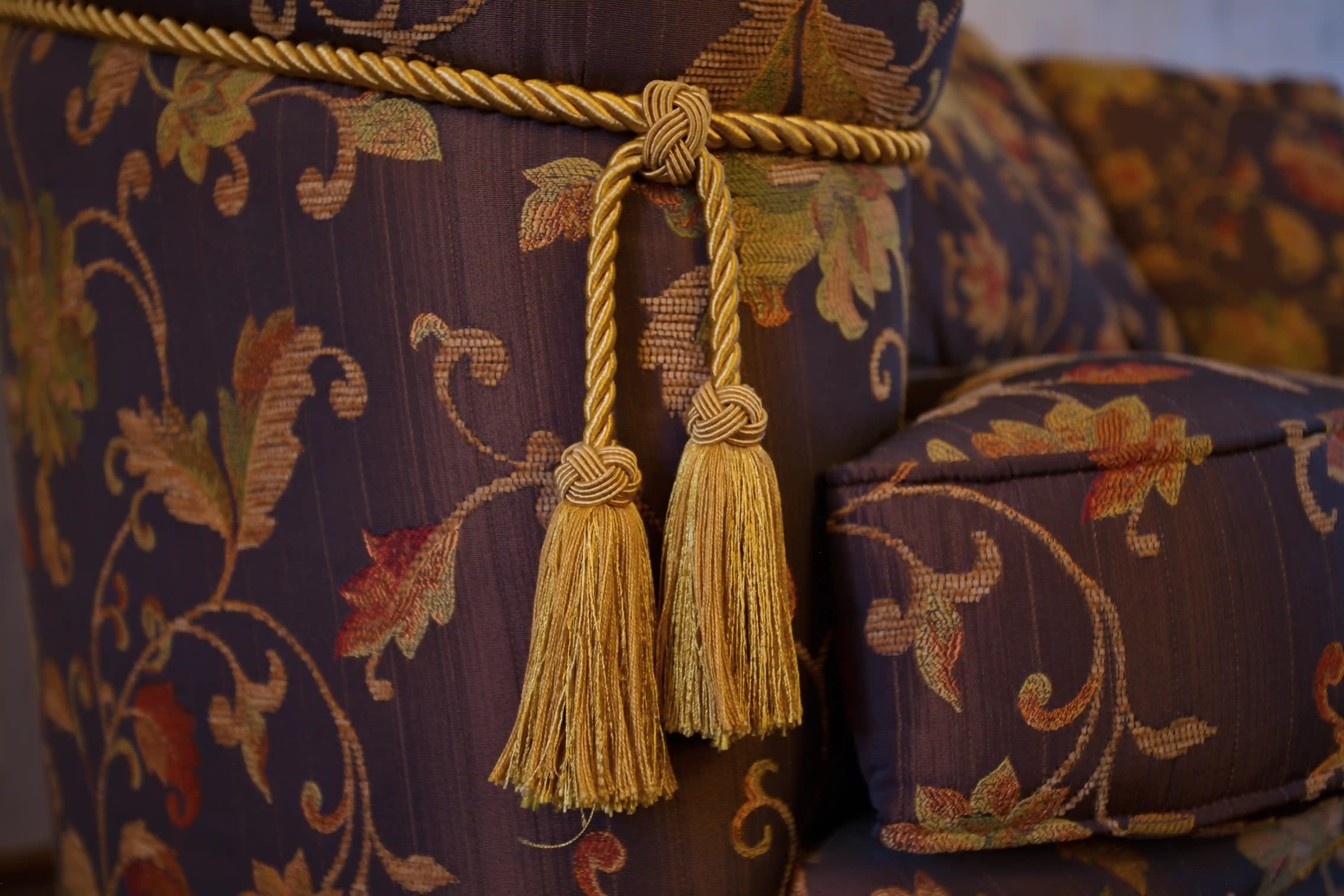 LUXUSNÍ ITALSKÁ SOFA TURRI – CARUGO, ITÁLIE