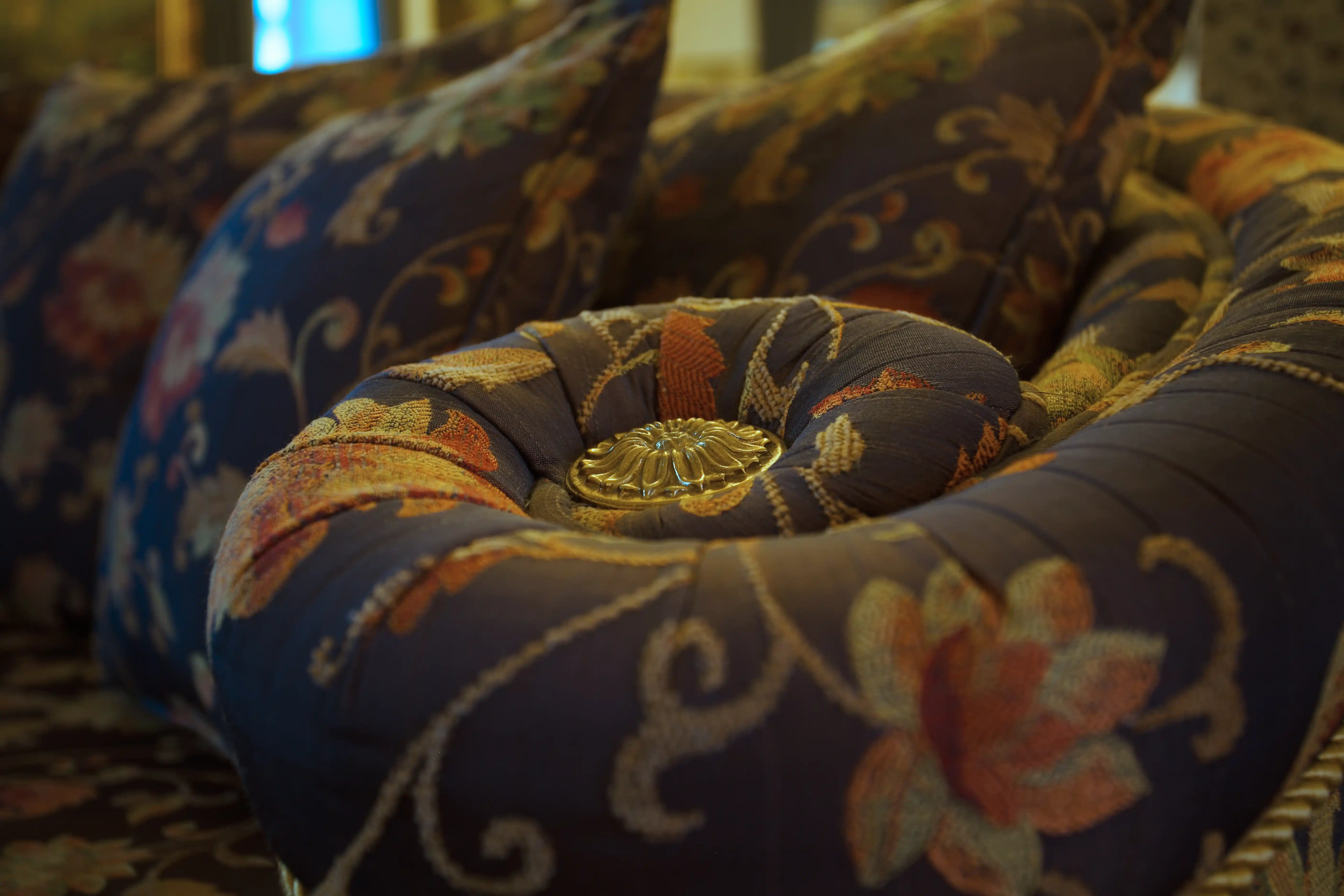 LUXUSNÍ ITALSKÁ SOFA TURRI – CARUGO, ITÁLIE