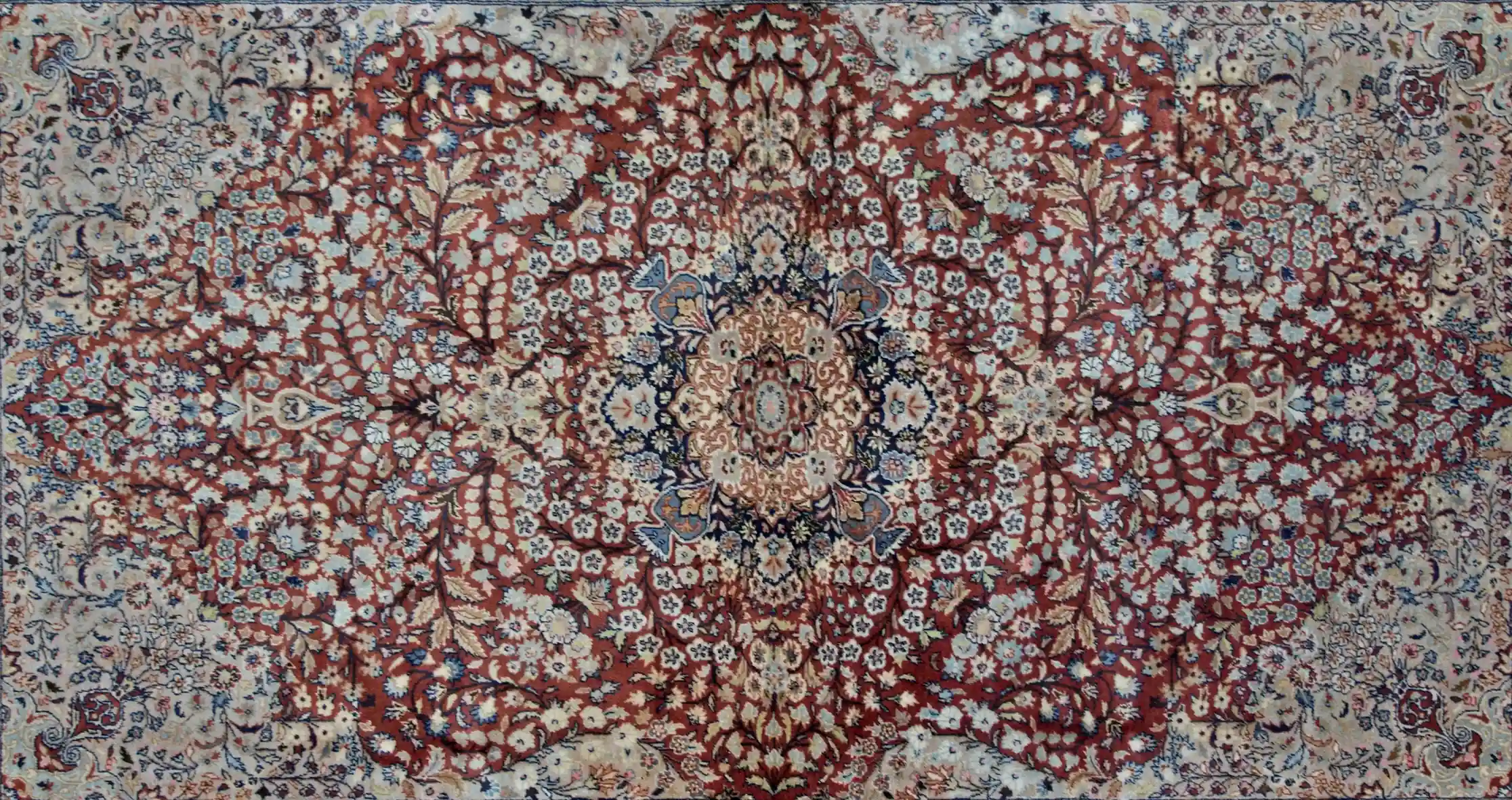 Ručně vázaný perský koberec Tabriz 258 × 153 cm