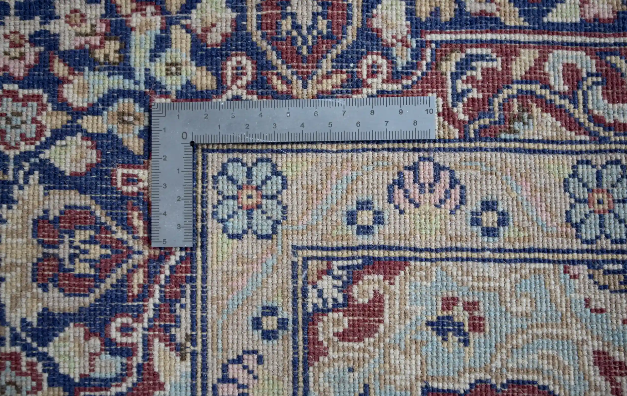 Ručně vázaný perský koberec Tabriz 258 × 153 cm