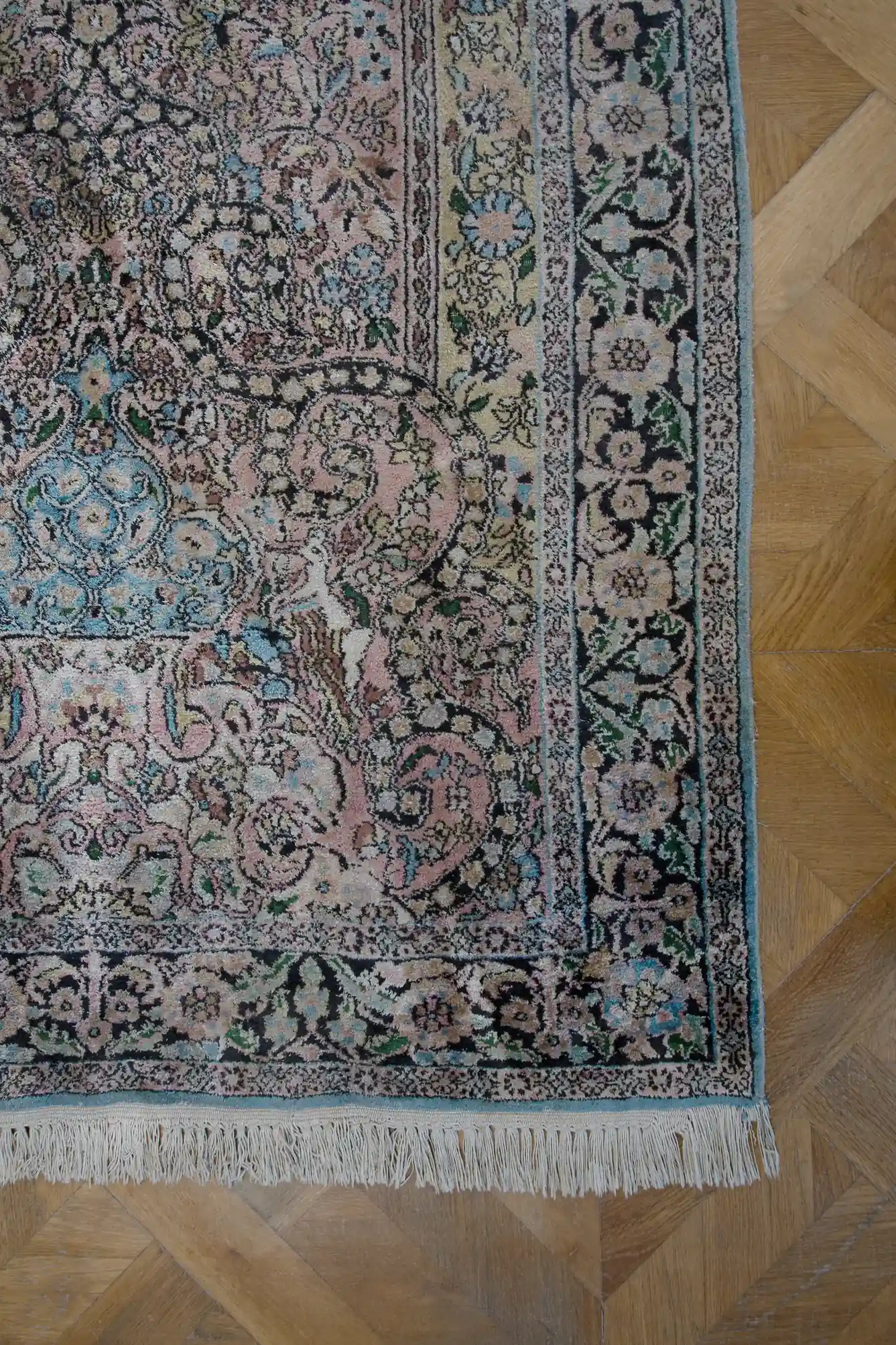 Kašmírský ručně vázaný koberec – Strom života, 203 × 119 cm