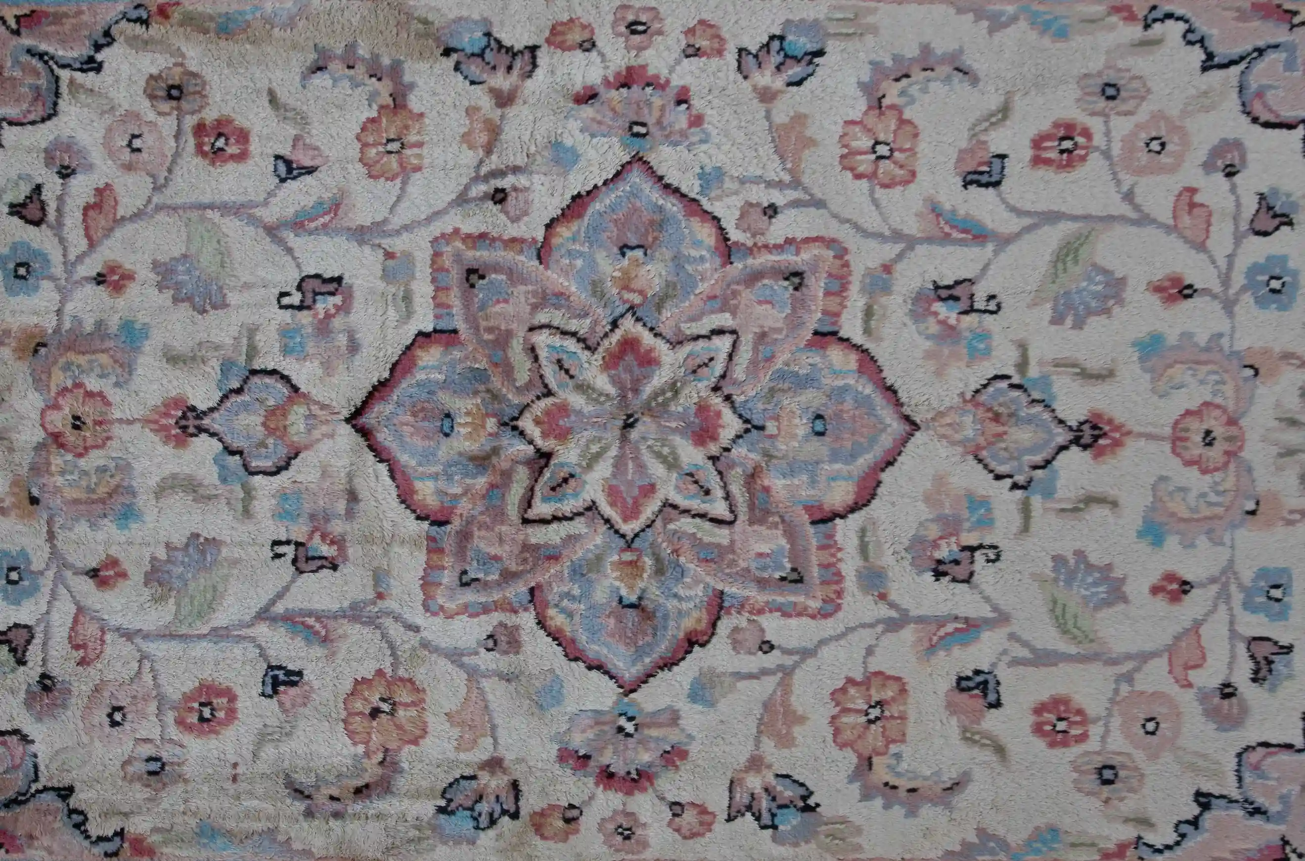 Pákistánský koberec Hajdarábád s hedvábím 172 X 93 cm
