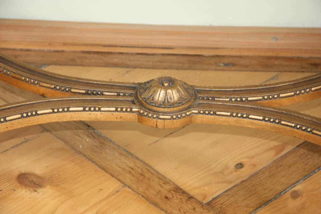 Oválný stolek Ludvík XVI, zlacený