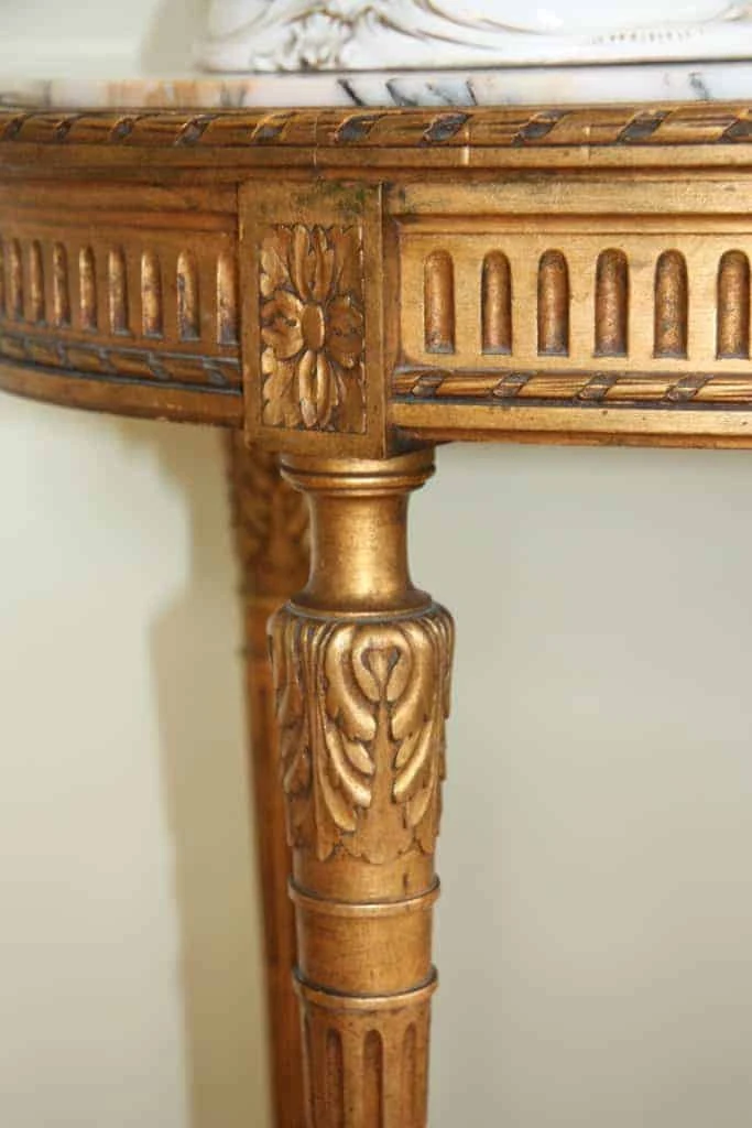 Oválný stolek Ludvík XVI, zlacený