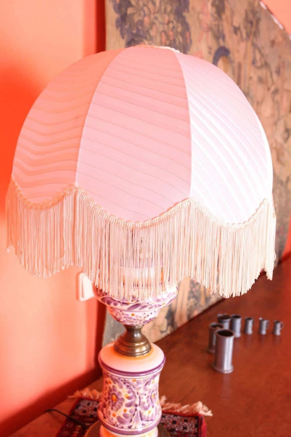 Ručně malovaná stolní elektrická lampa – Holandsko