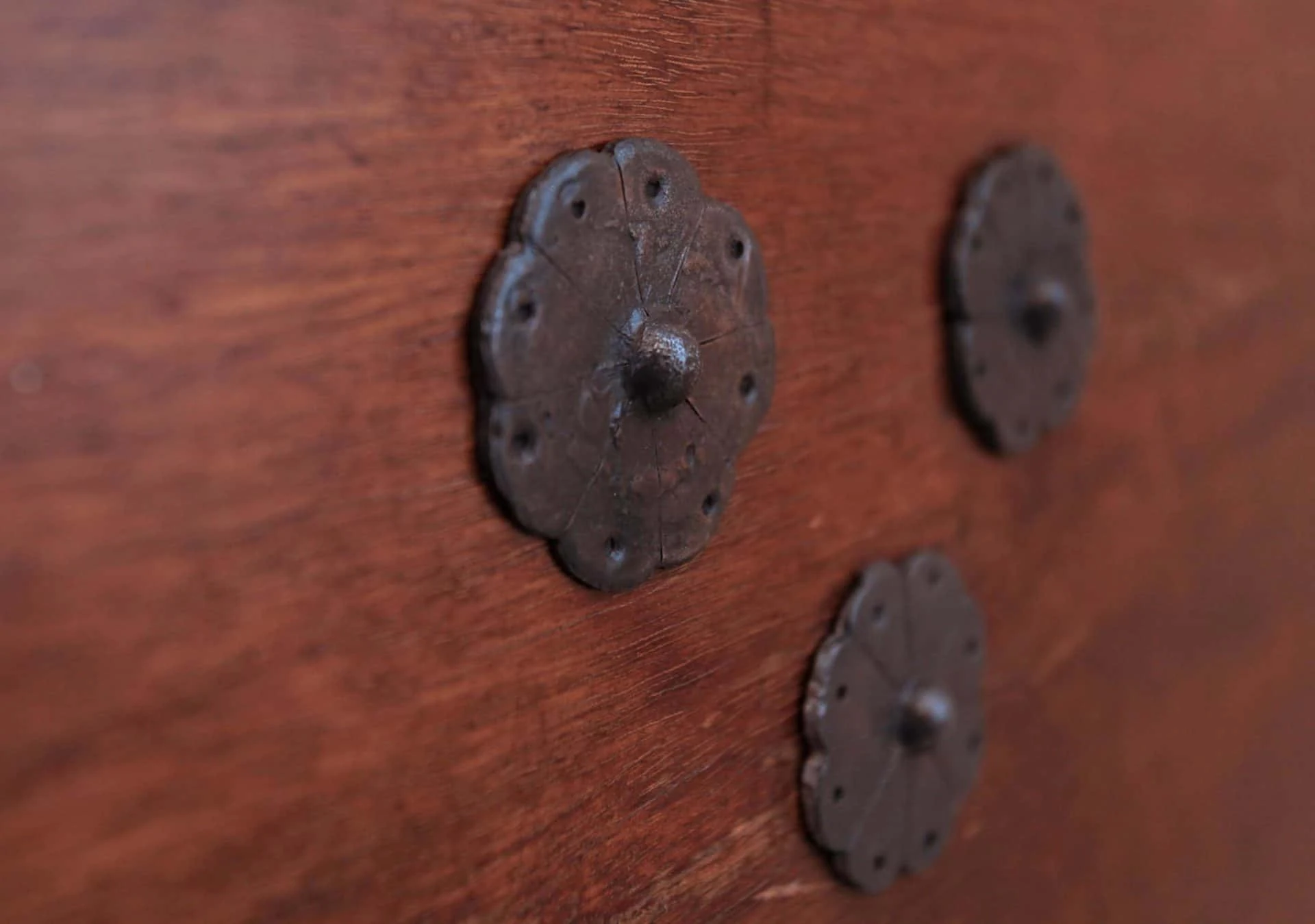 Starožitná čínská skříň. Cca 1800