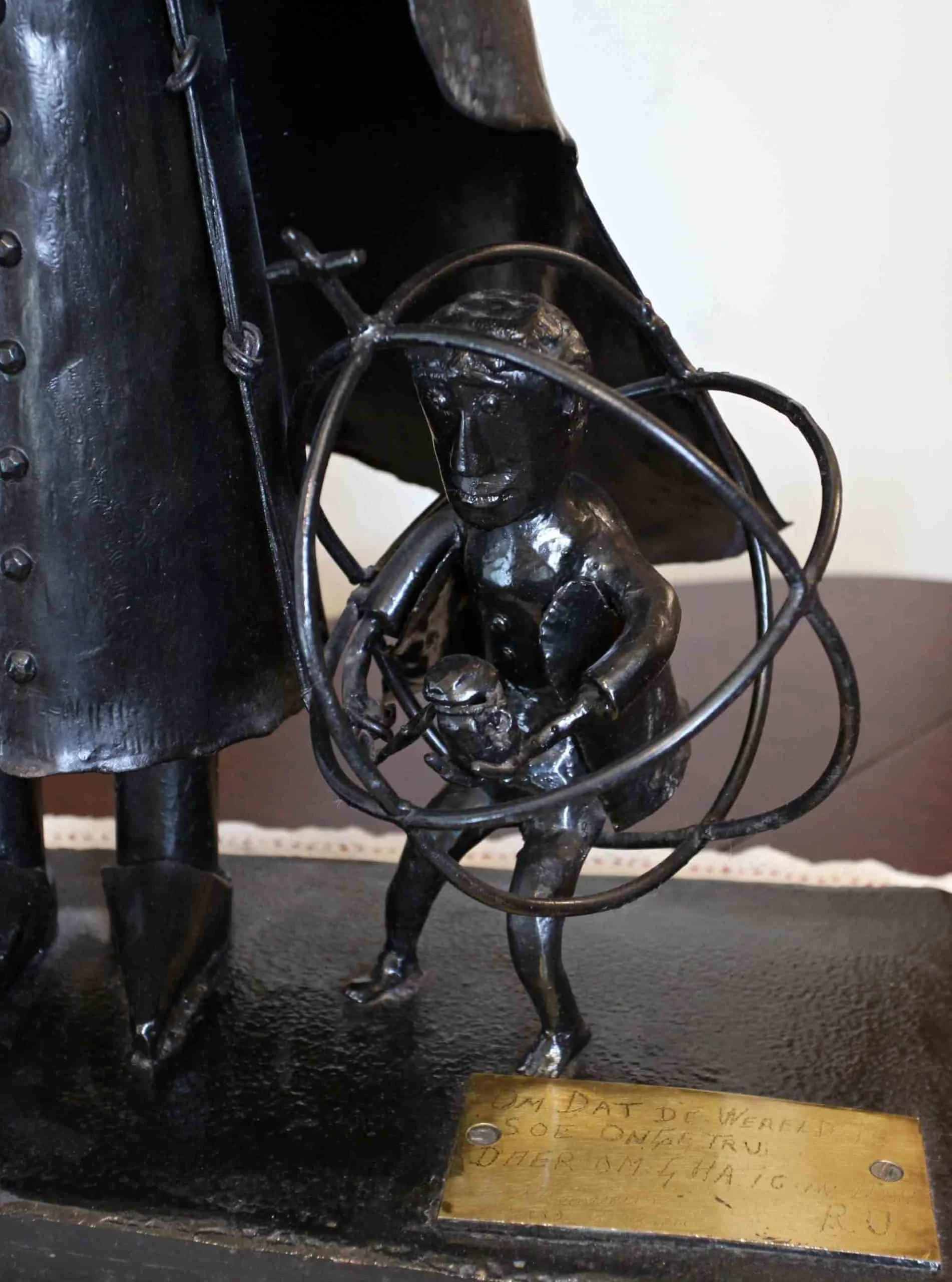 Jihoafrická moderní plastika. Signovaná