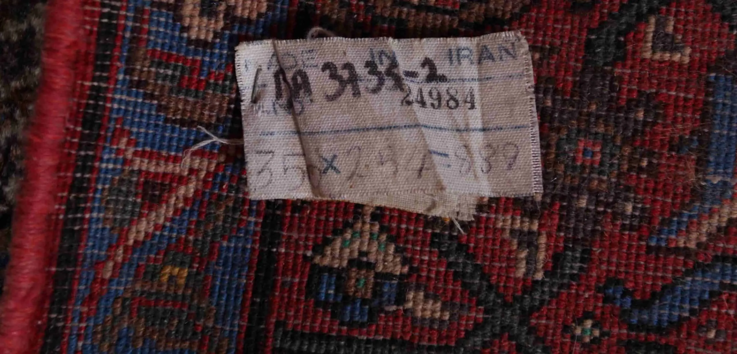 Ručně vázaný perský koberec Seneh 357 x 252