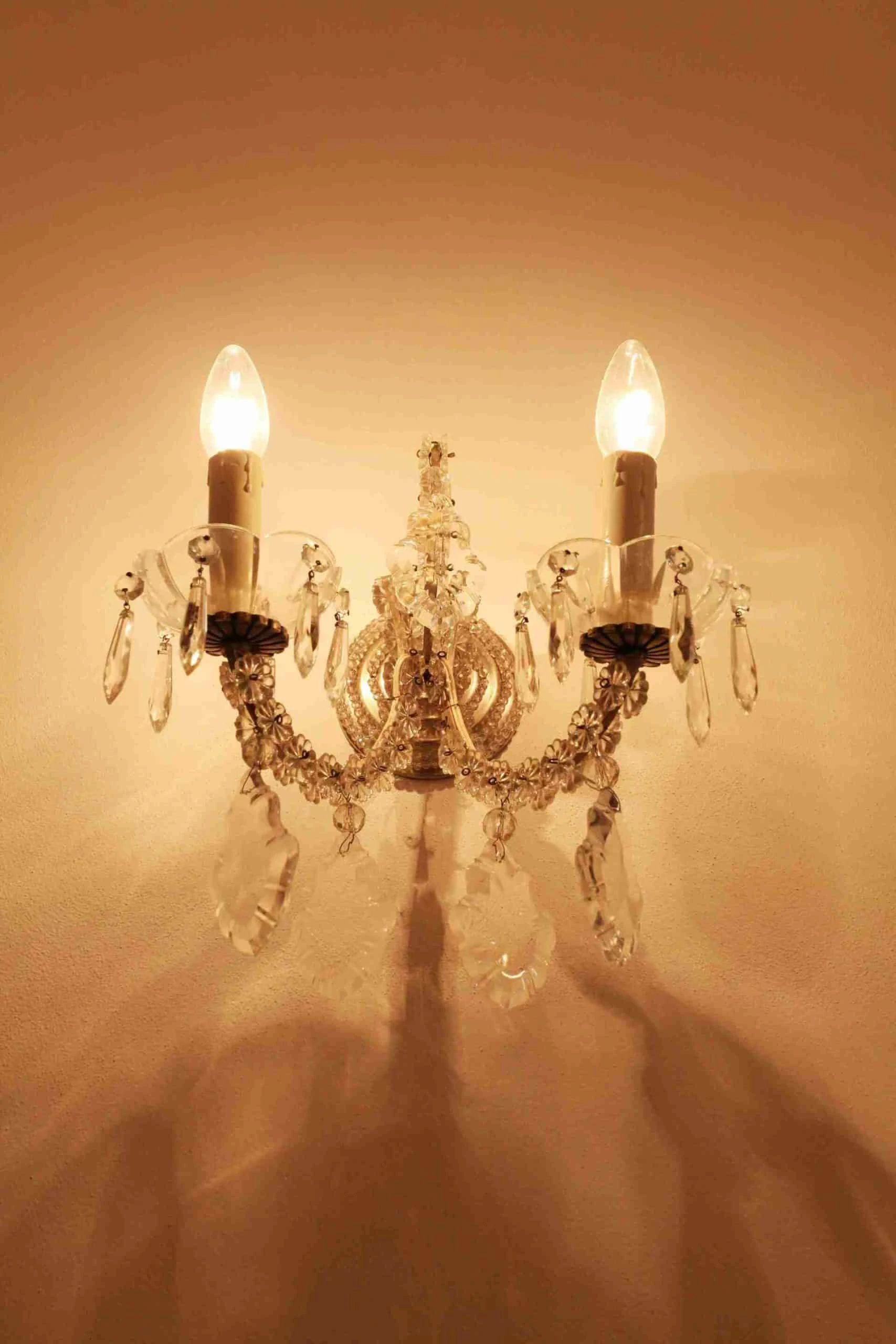 Párové douramenné nastěnné lampy. Křišťál