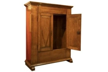 Pozdně renesanční skříň zdobená intarzií