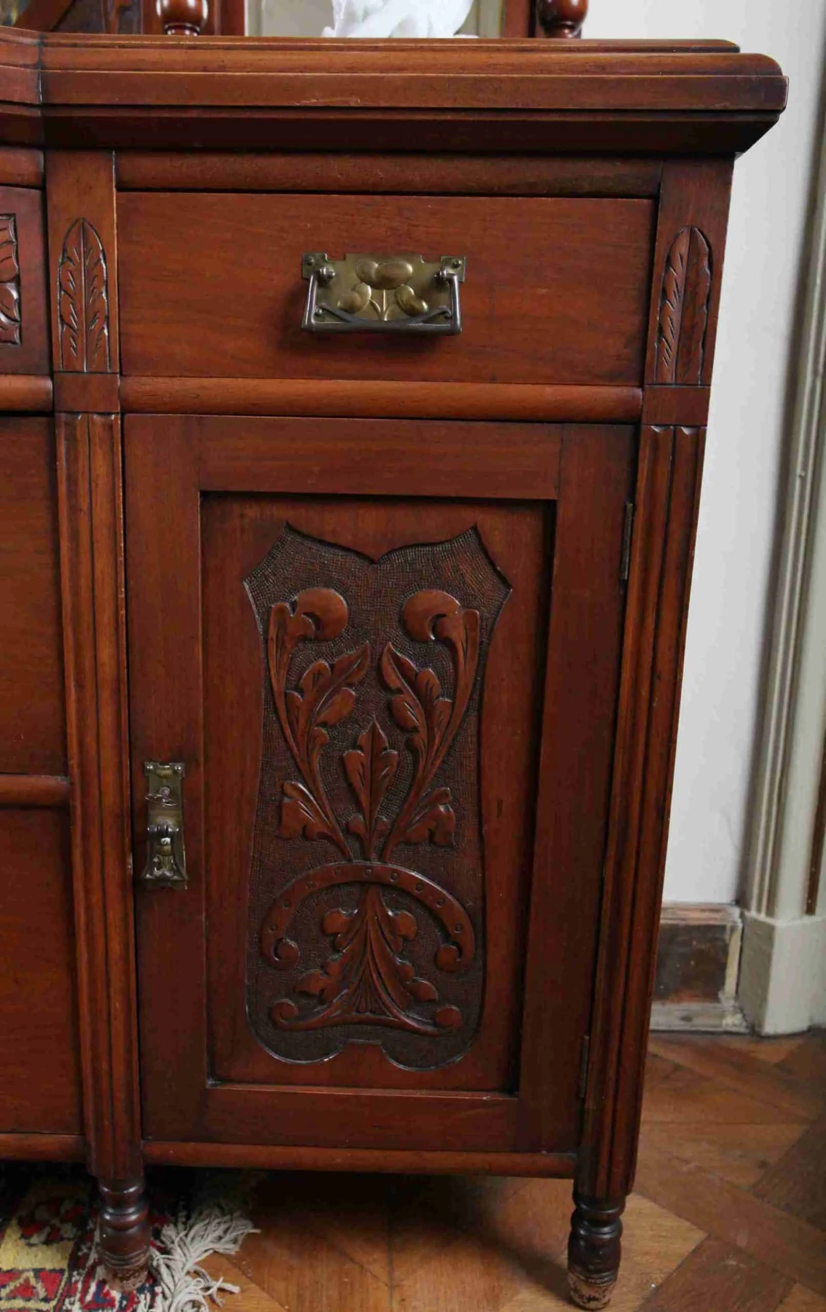 Komoda se zrcadlem Art Deco