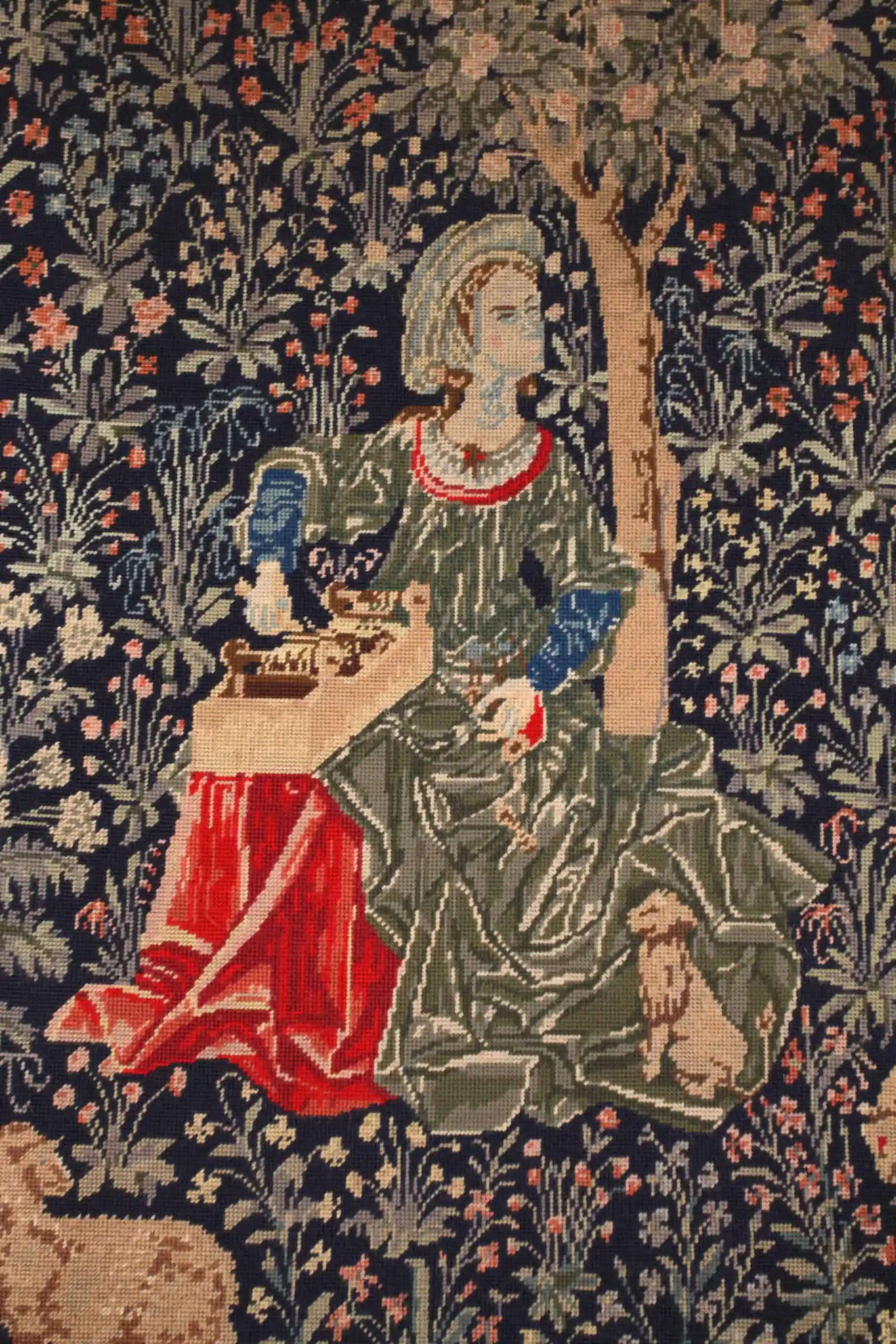 Tapiserie /gobelín v rámu se středověkým motivem 175 X 145 cm