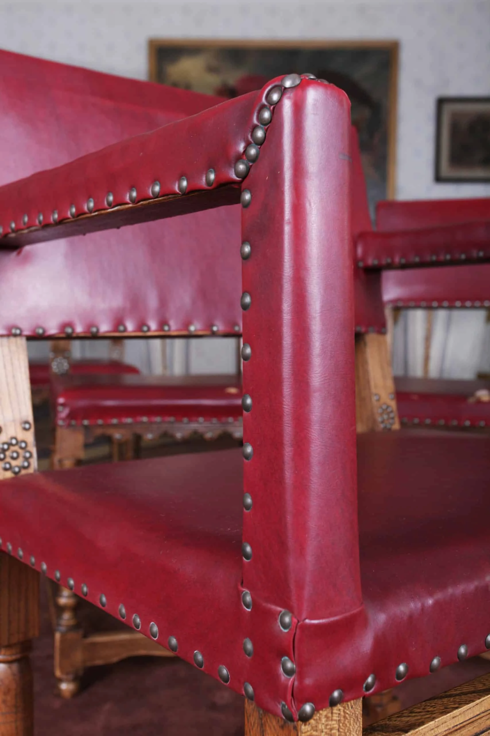 Starožitný komplet 4 židlí a křesílka. Neorenesance