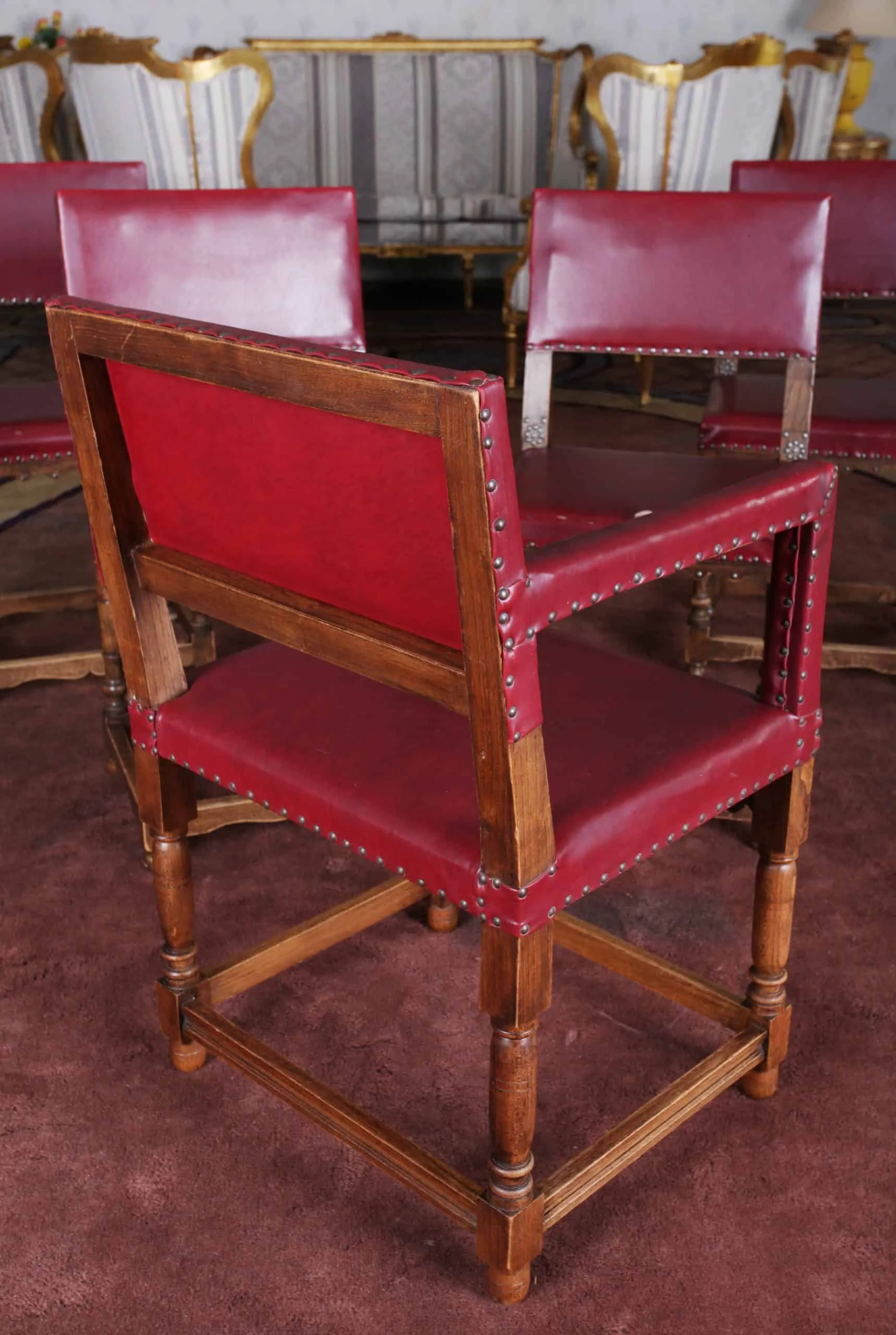 Starožitný komplet 4 židlí a křesílka. Neorenesance