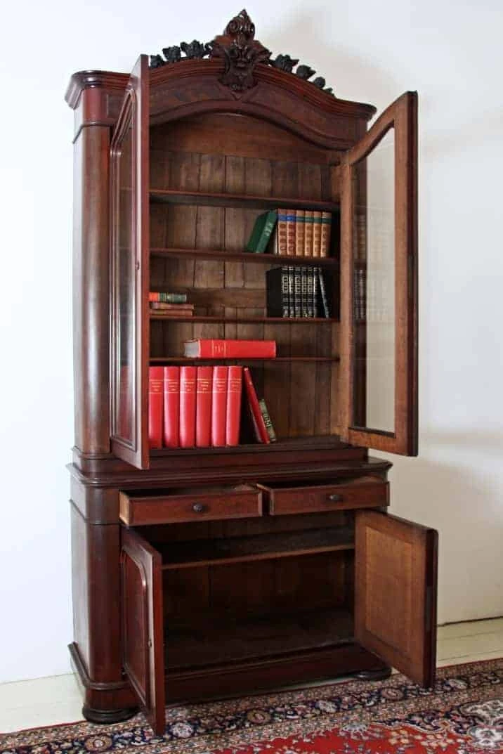 Impozantní knihovna Ludvík Filip. Mahagon. 19. století