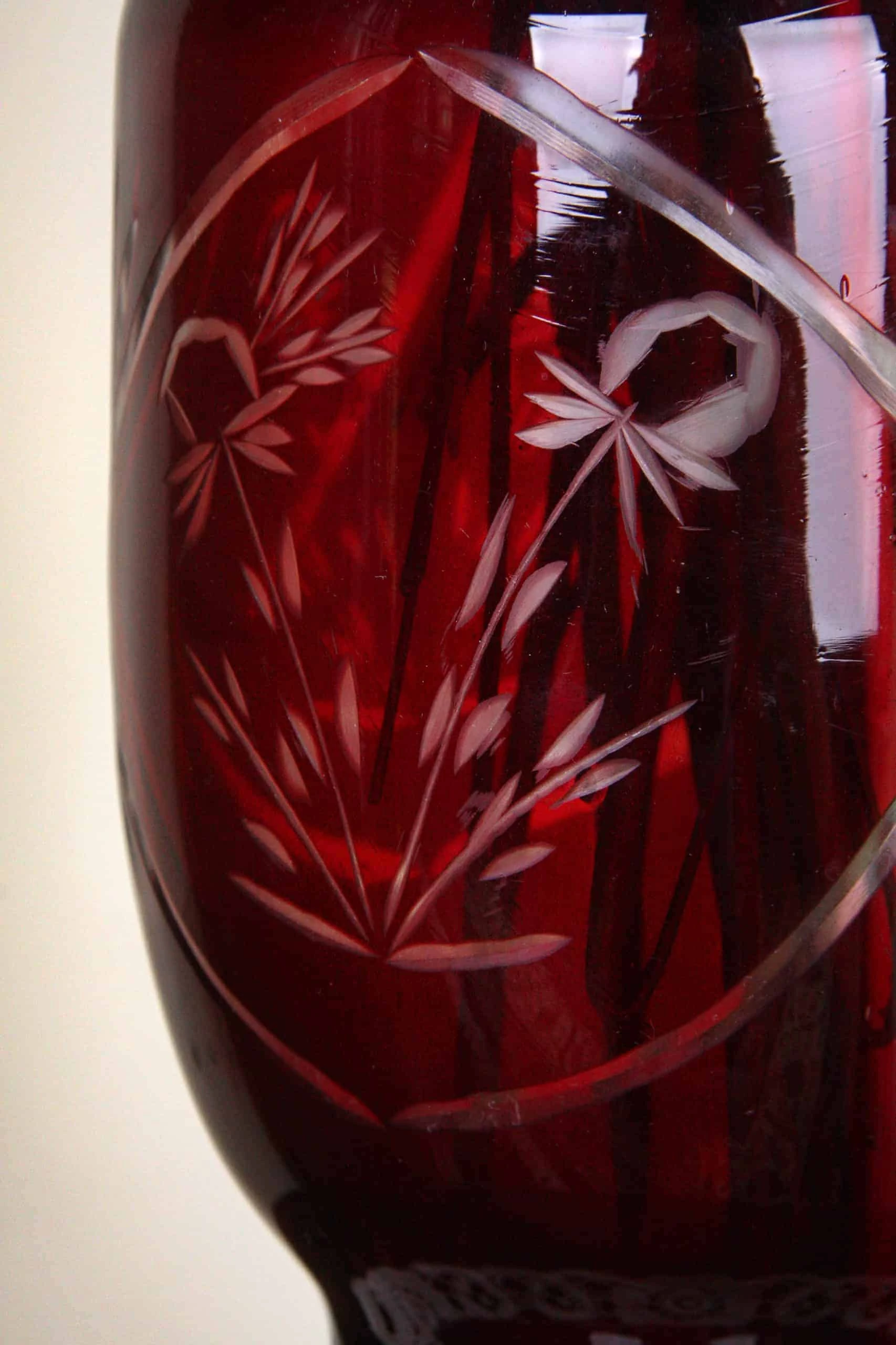 Broušená váza z přejímaného křišťálu výška 32 cm