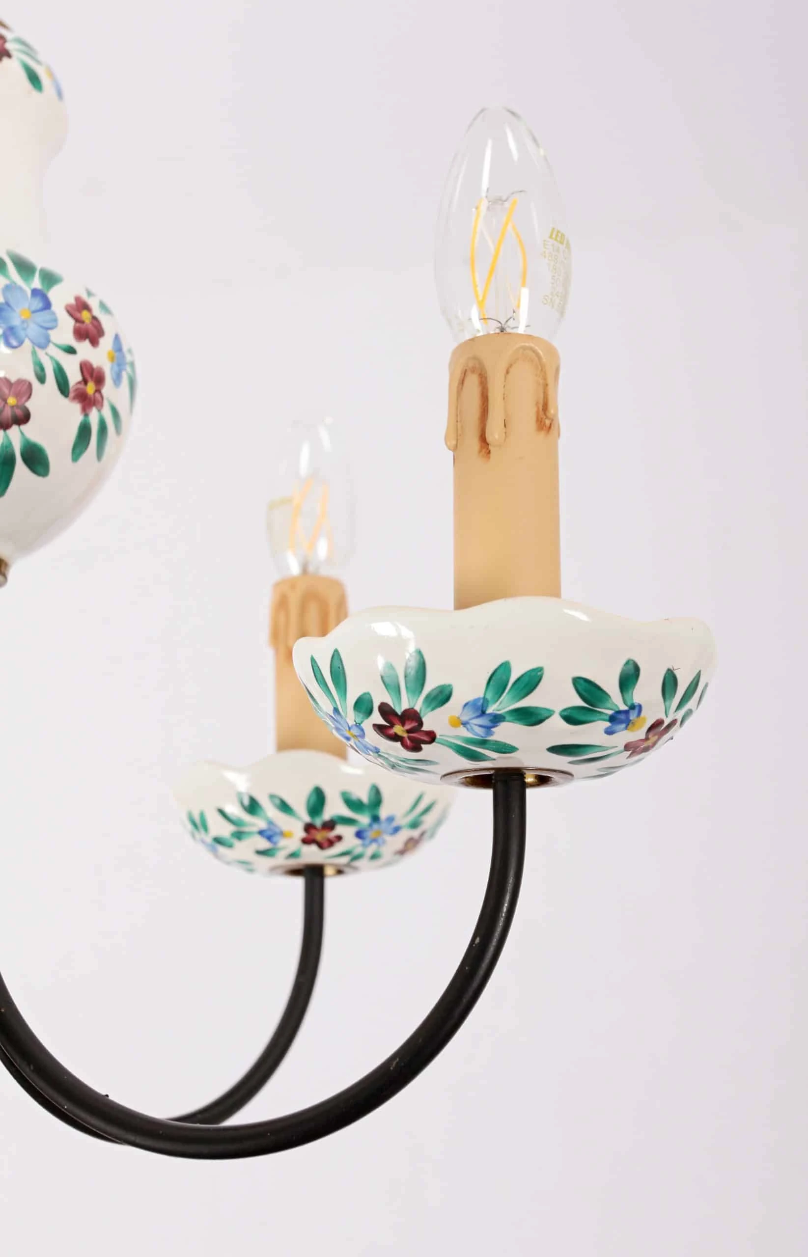 Malovaný porcelánový lustr. Pětiramenný