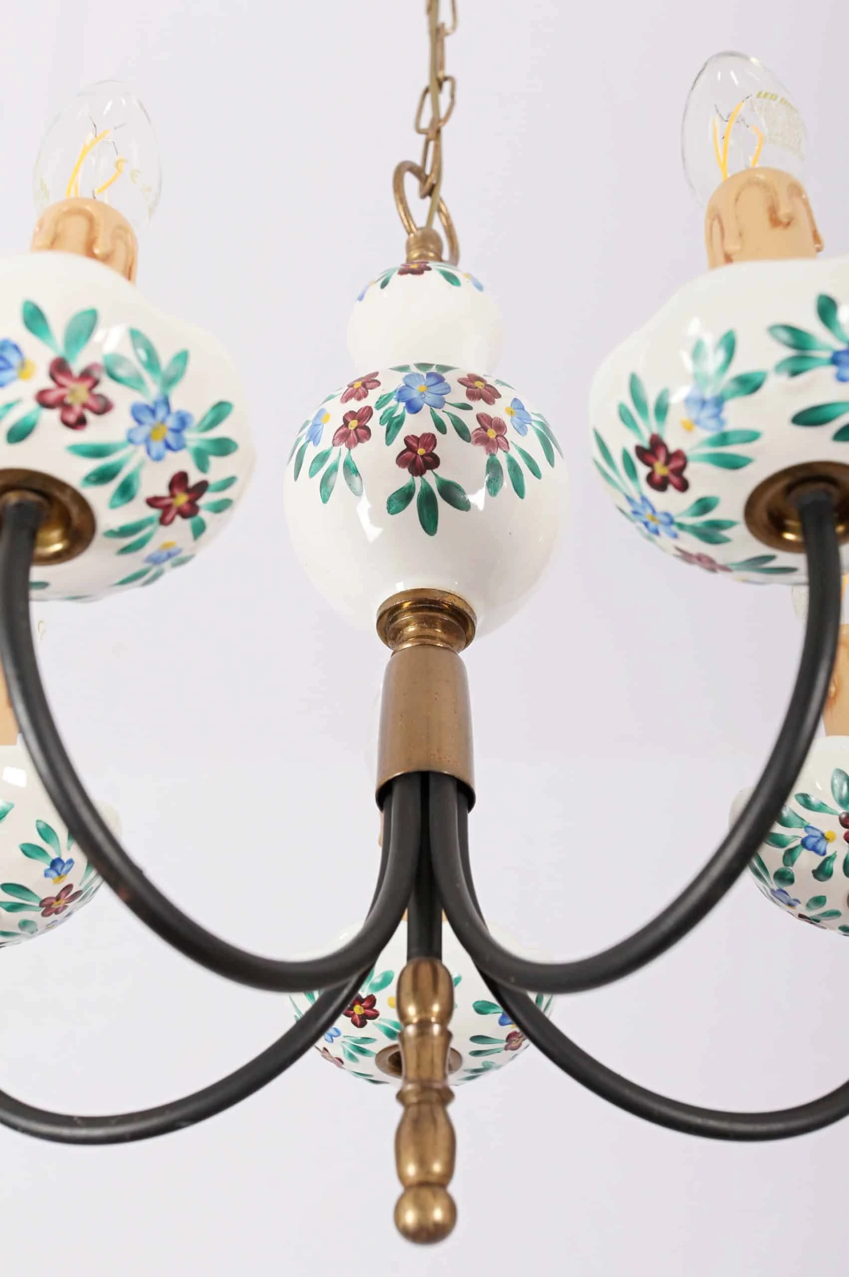 Malovaný porcelánový lustr. Pětiramenný
