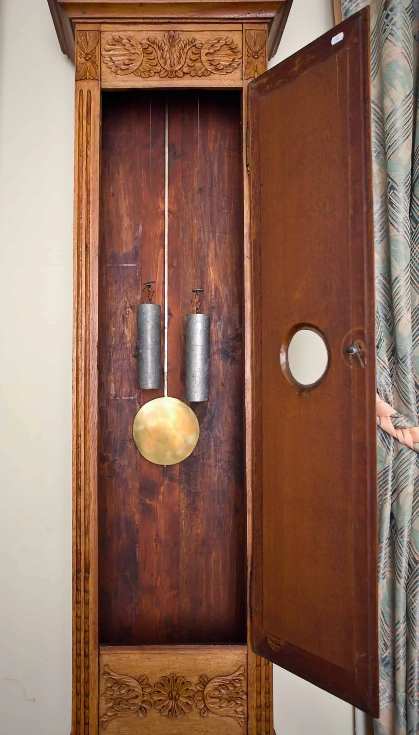 Starožitné podlahové hodiny. 19. století. Funkční