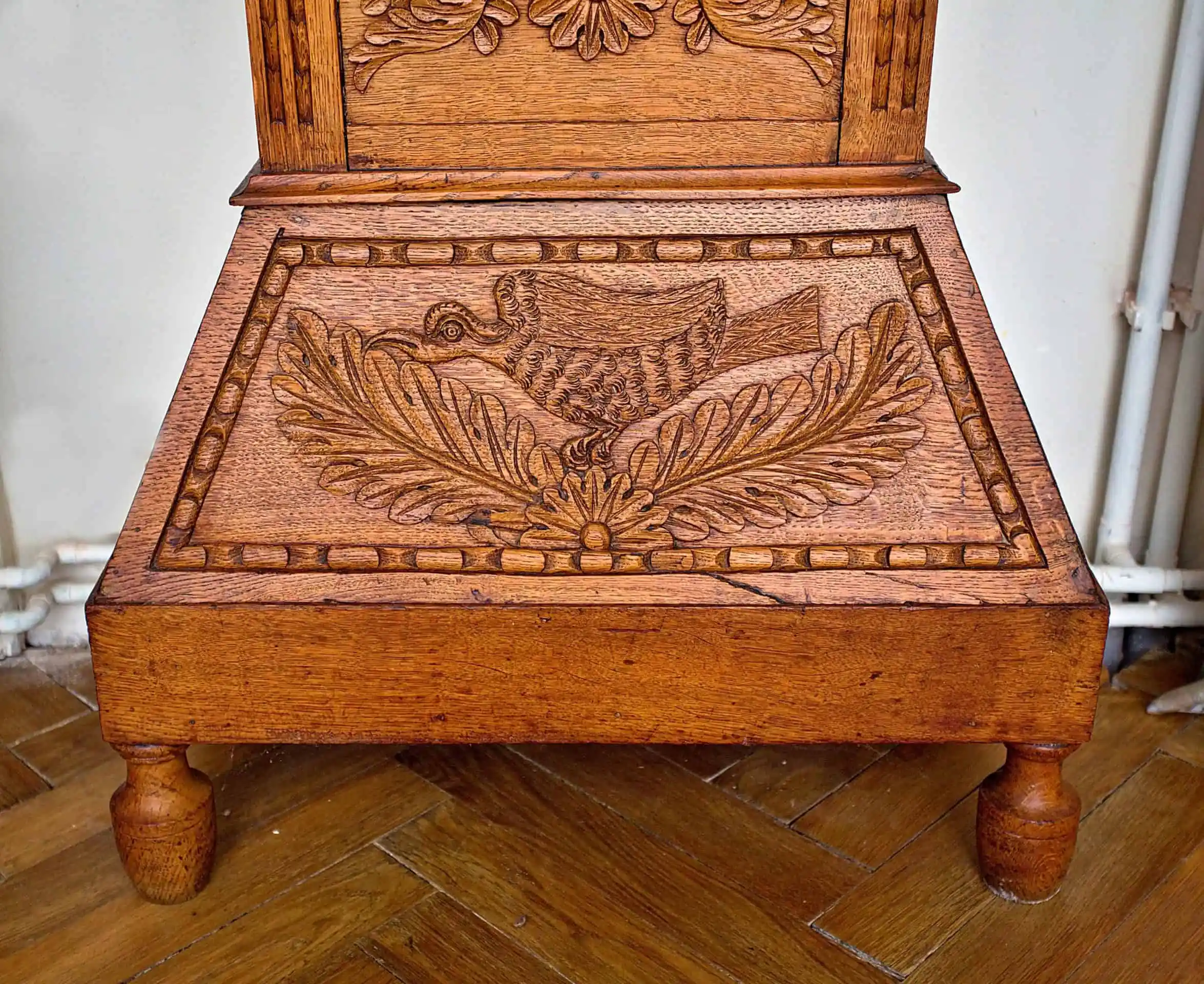 Starožitné podlahové hodiny. 19. století. Funkční