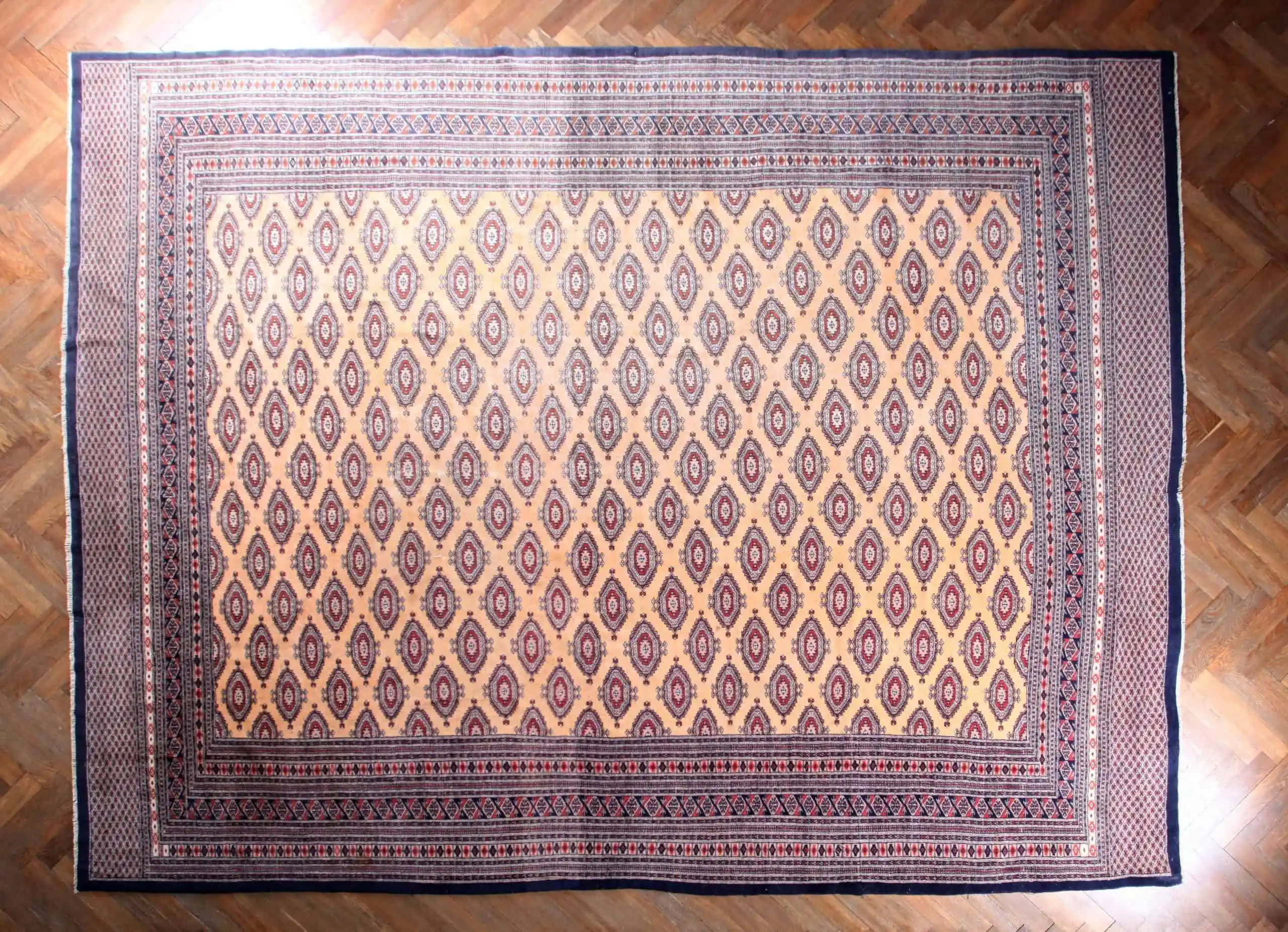 Pakistánský koberec Karachi 363 X 290 cm