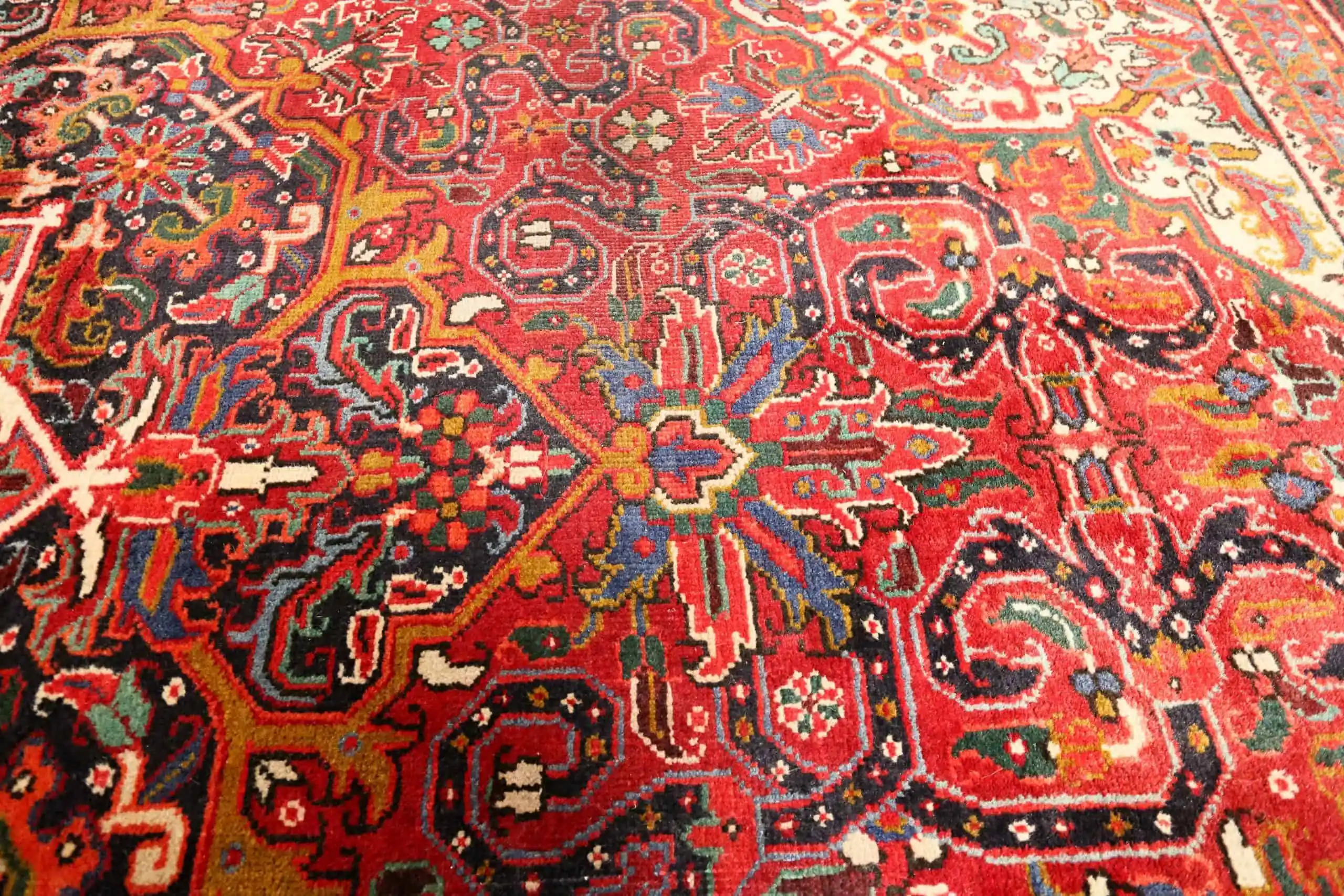 Perský koberec Ahar 348 x 241 cm