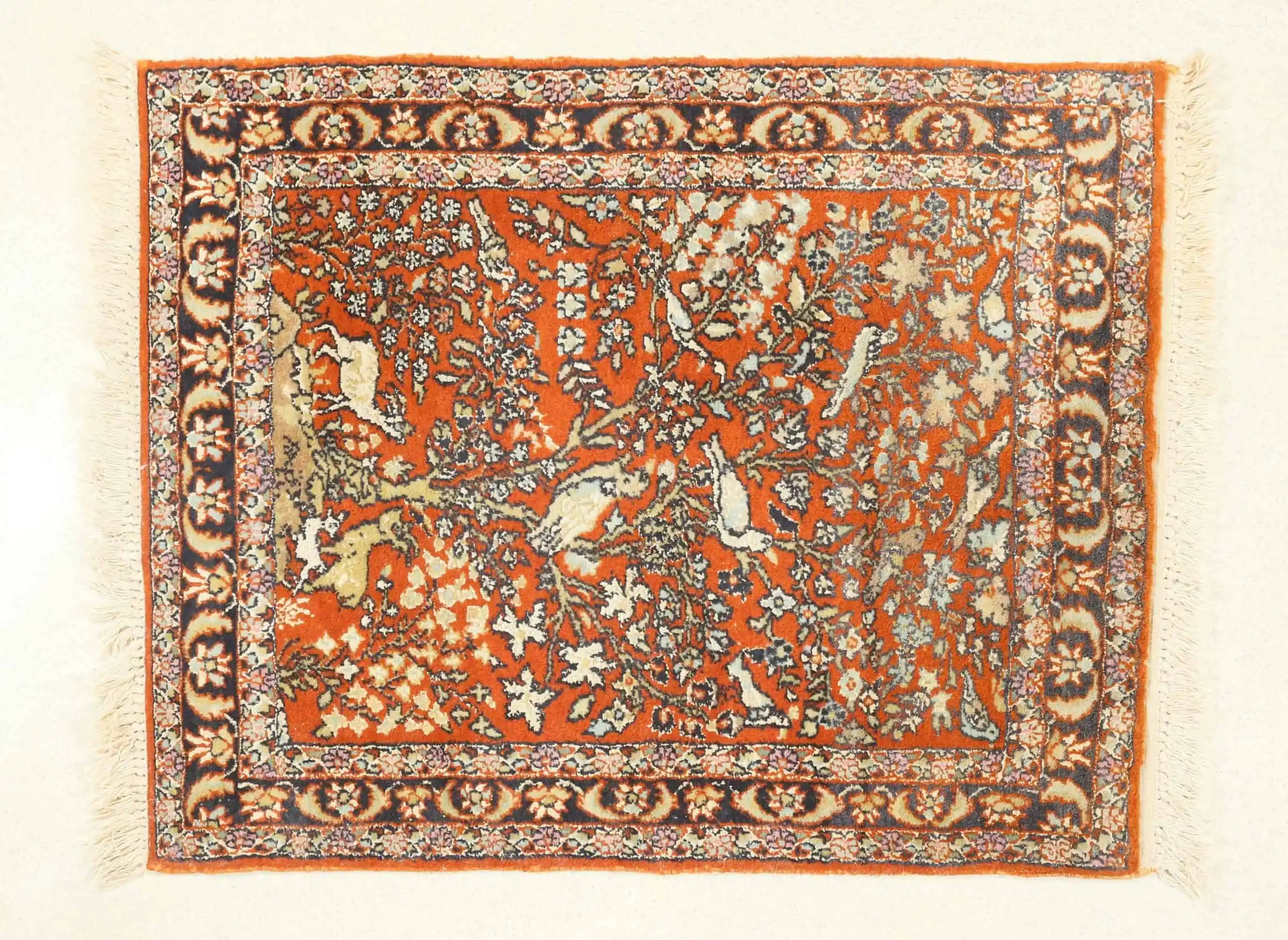 Hedvábný koberec Ghoum – strom života