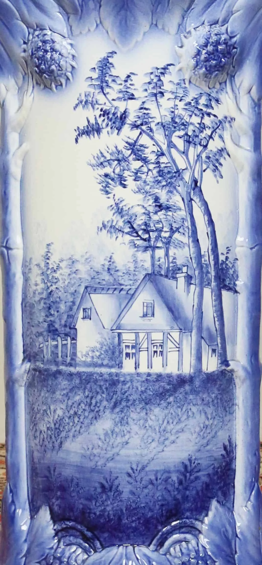 Porcelánový stojan na deštníky / váza. Malovaný