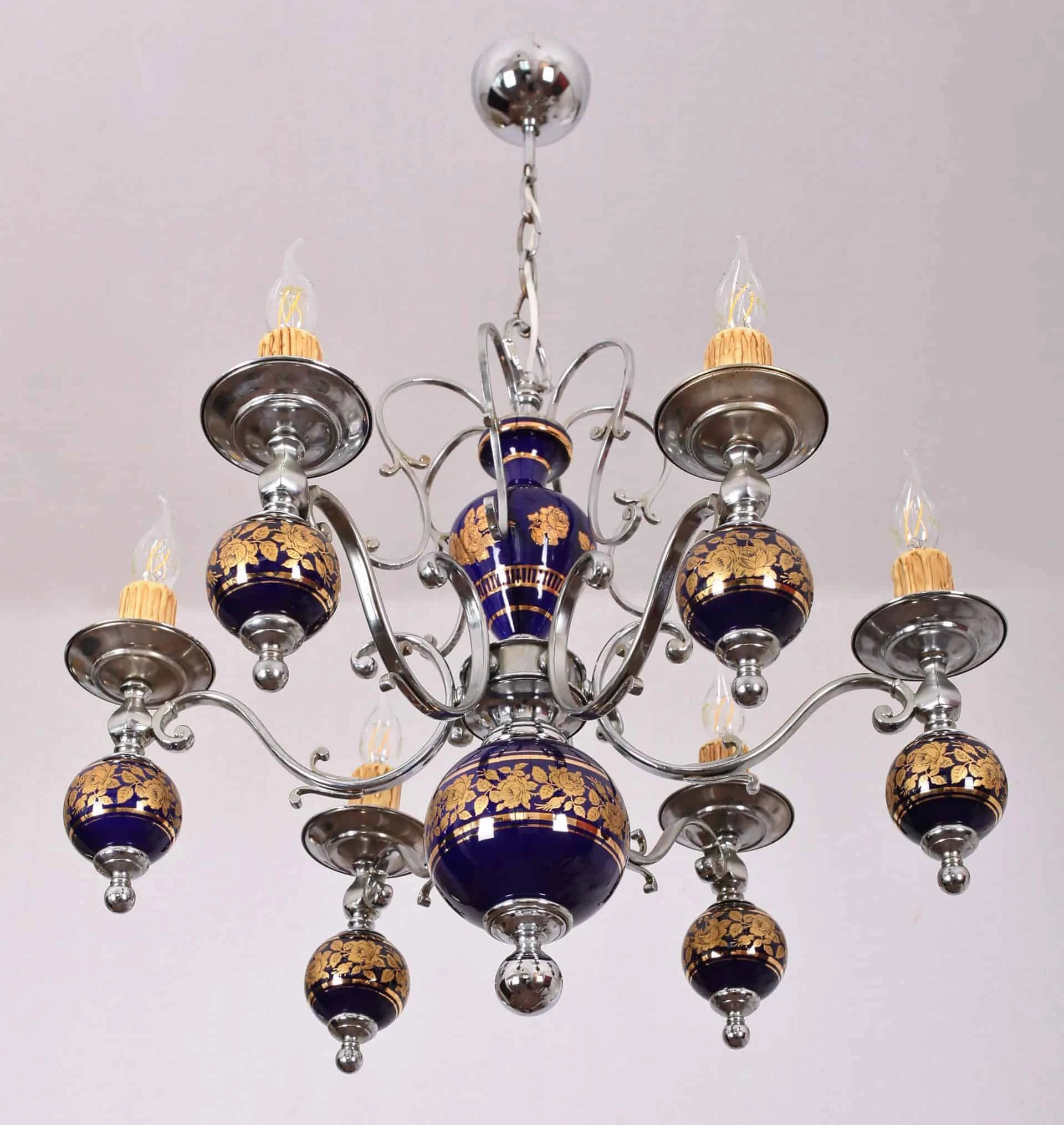 Francouzský vintage styl. Šestiramenný lustr