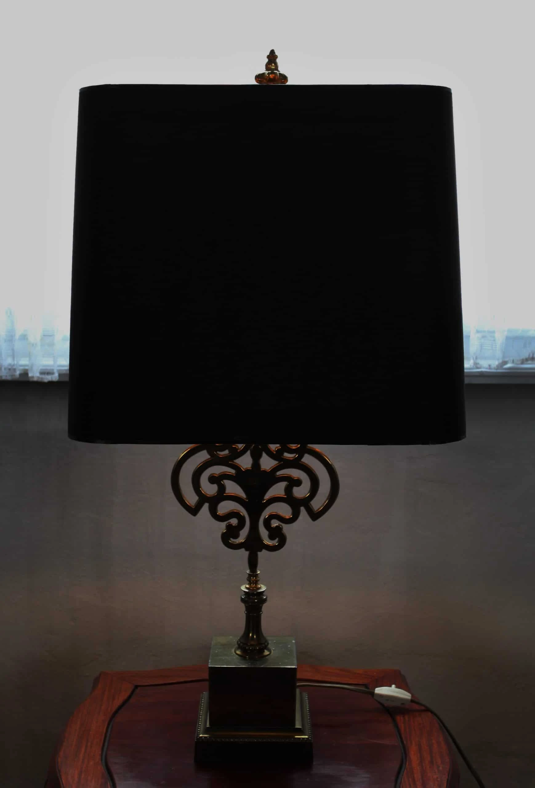 Velká stolní lampa. Mosaz. Funkční. V 84 cm