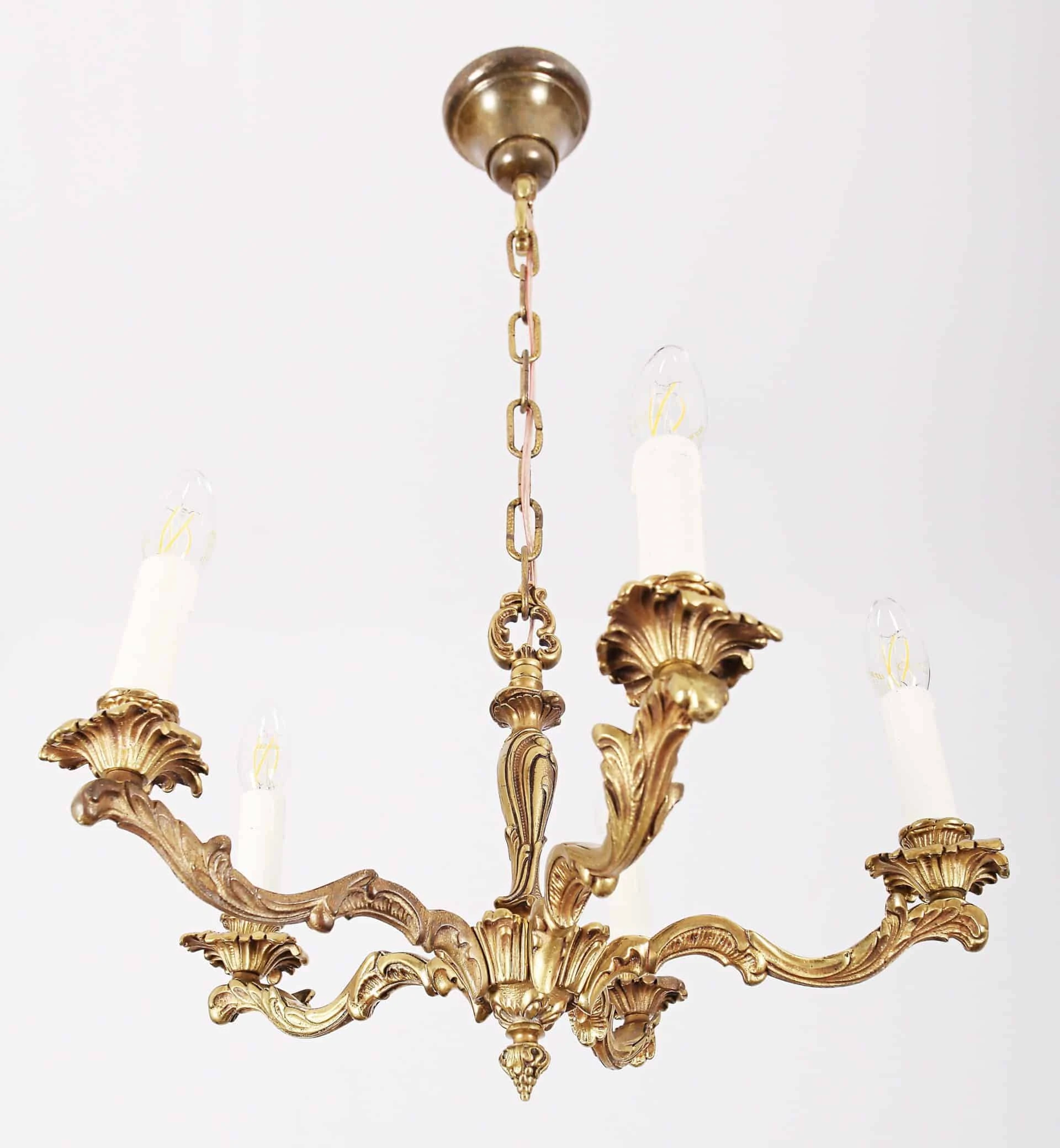 Pětiramenný mosazný lustr. Funkční